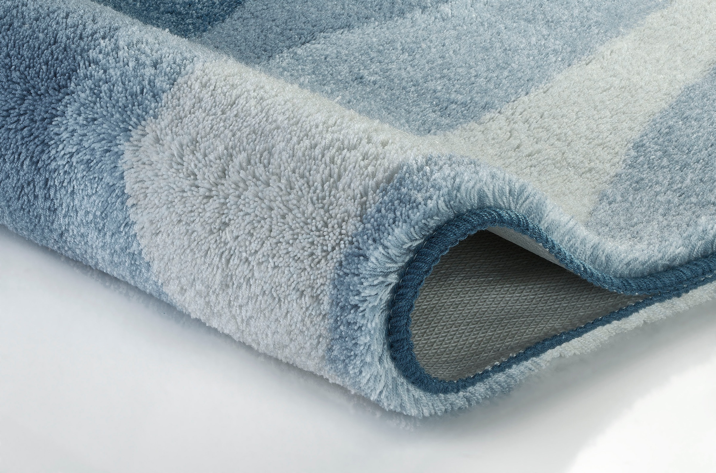 Kleine Wolke Badematte »Malena«, rutschhemmend beschichtet, fußbodenheizungsgeeignet, Badteppich, modernes Wellen Design, Farbverlauf, waschbar