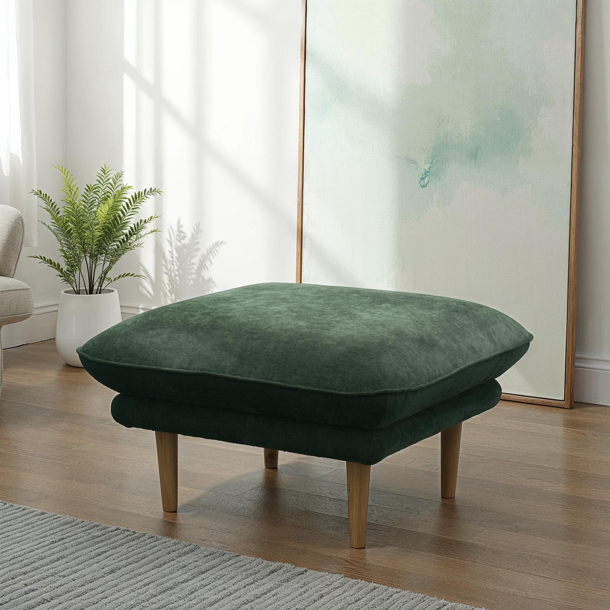 DOMO collection Hocker »Leuven« angenehm feste Polsterung, bodenfrei, 19 cm hohe Holzfüße