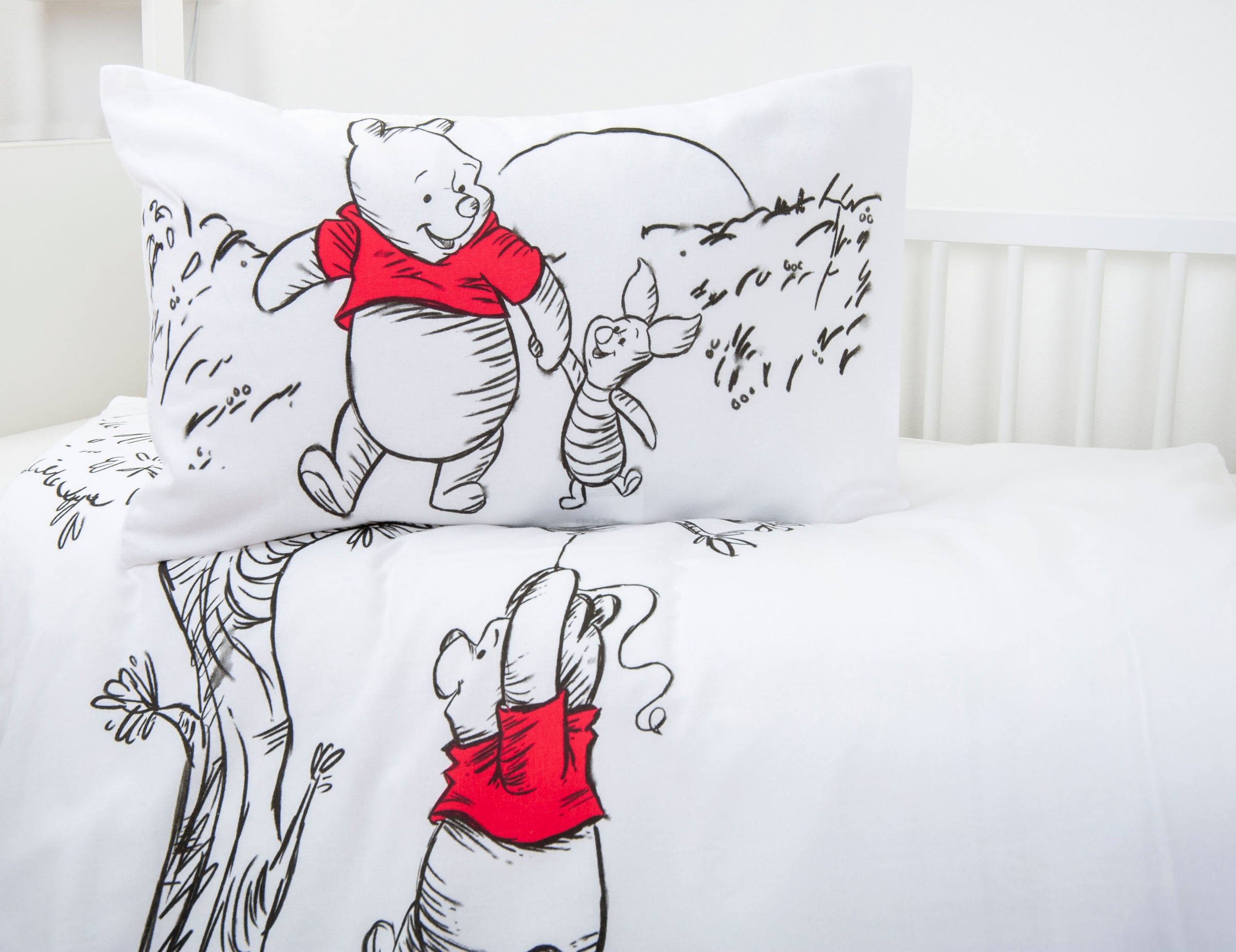 Disney Babybettwäsche »Disney´s Winnie Pooh«, mit liebevollem Motiv