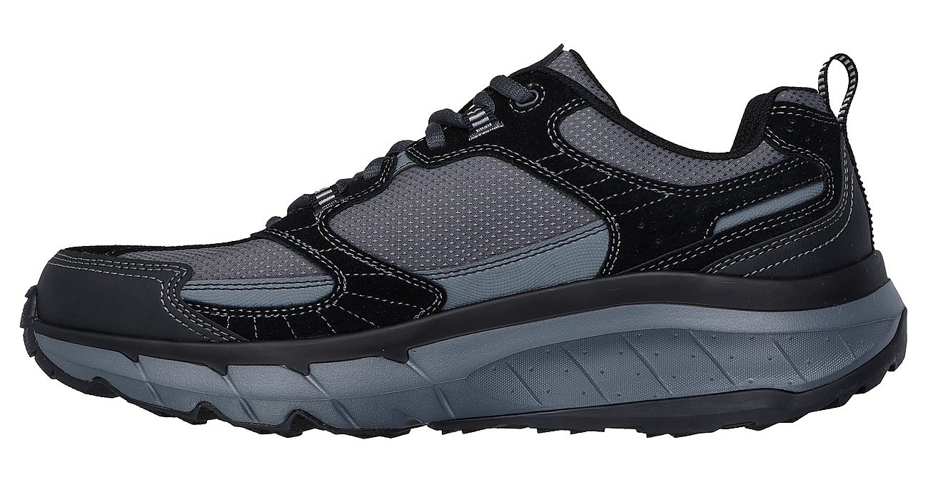 Skechers Sneaker »SKECHERS D'LUX PRO«, Schnürschuh mit rutschhemmender Goodyear Laufsohle