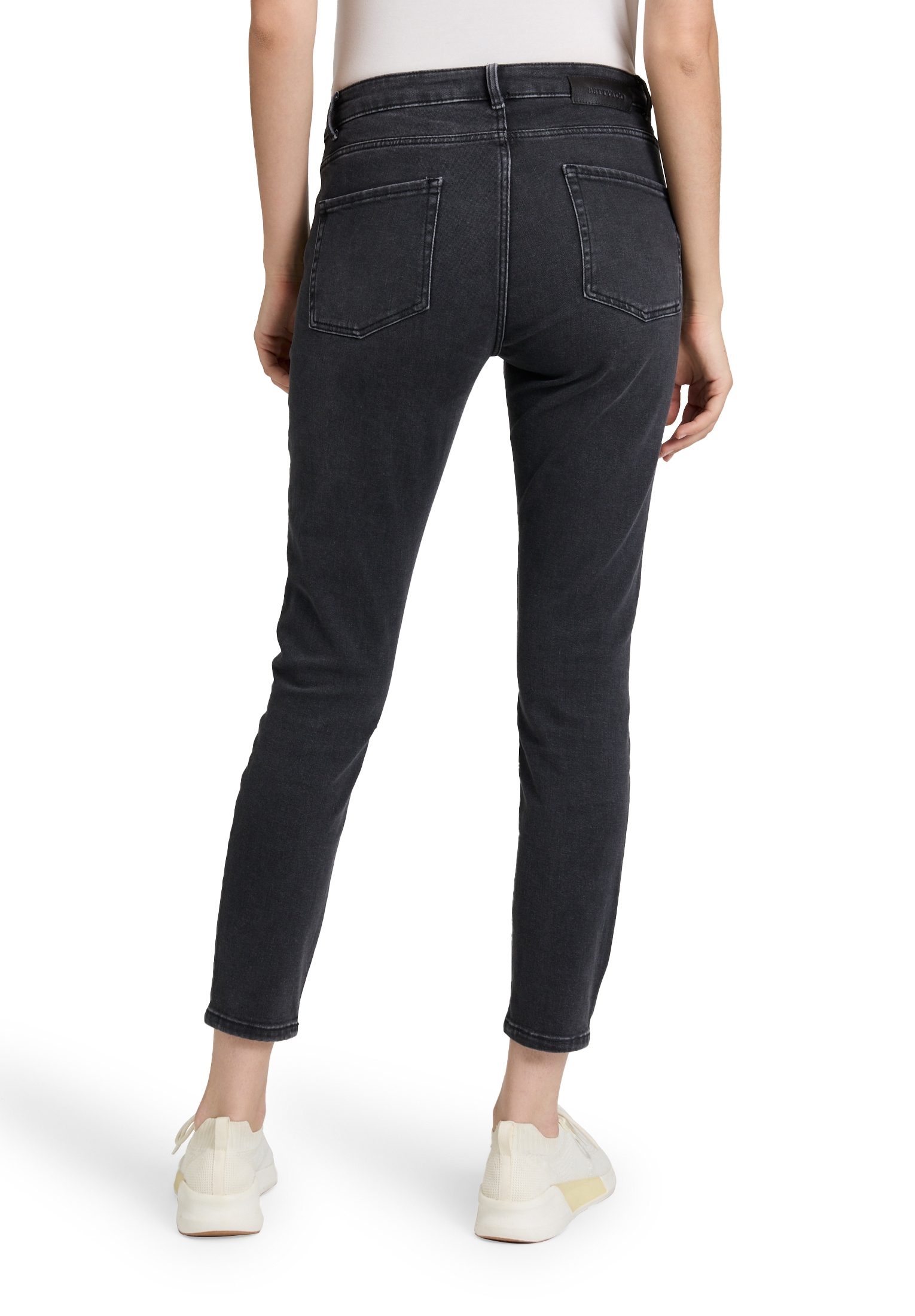 Betty&Co Relaxhose »Basic-Jeans mit Waschung«