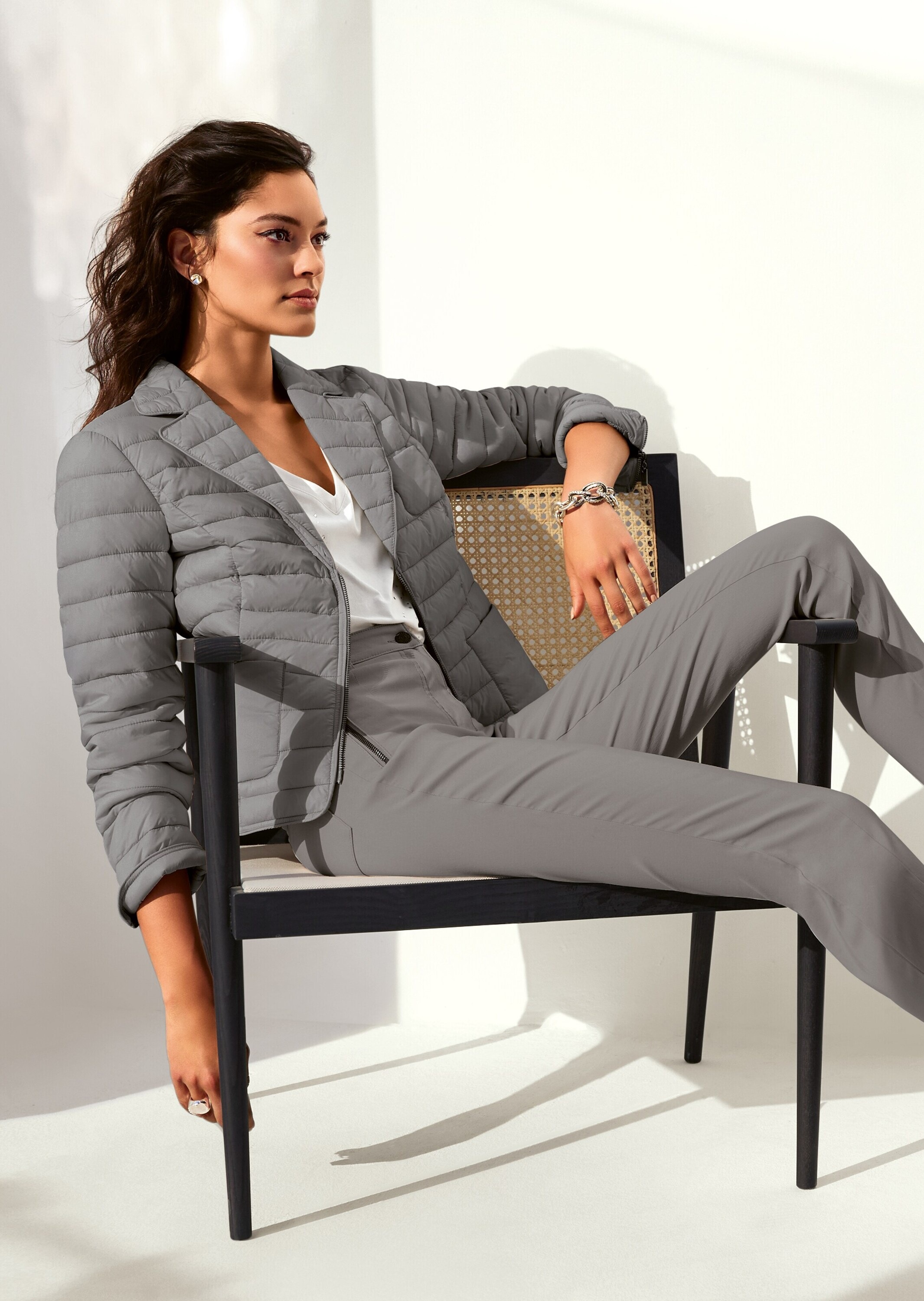 MADELEINE Steppjacke »Steppjacke Wattierte Damenjacke mit sportivem Touch« Zweiwege-Reissverschluß