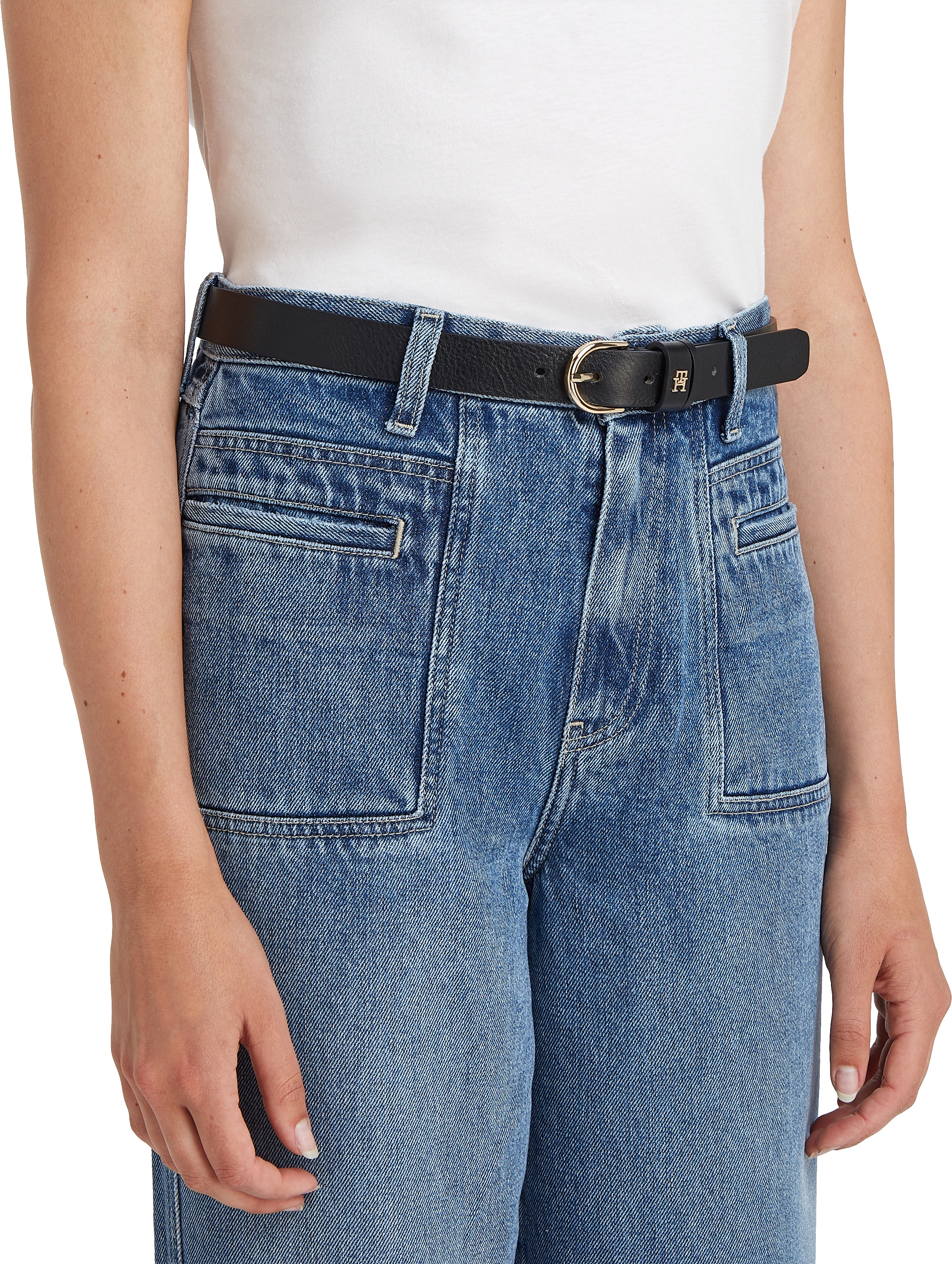 Tommy Hilfiger Ledergürtel »ESSENTIAL EFFORTLESS 2.5 cm breit GOLD« Logoemblem, weiche Haptik, ovale Einfachdornschließe