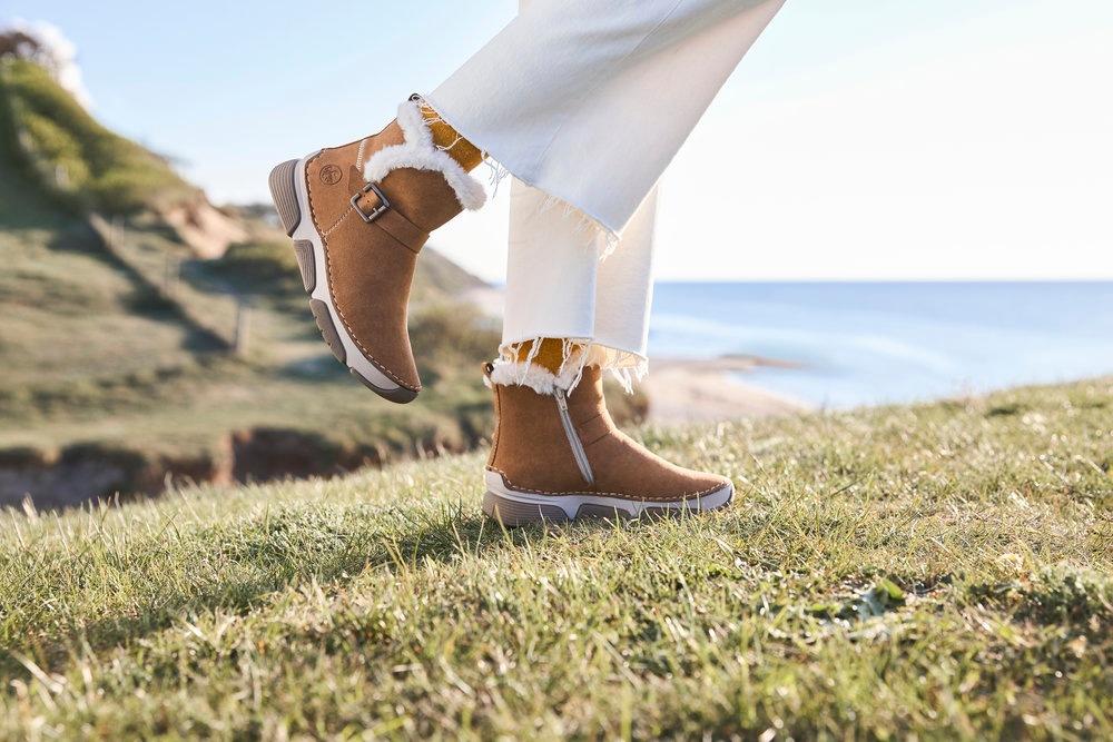 Rieker Winterboots  Winterstiefelette, Reißverschluss-Boots mit Zierschnalle