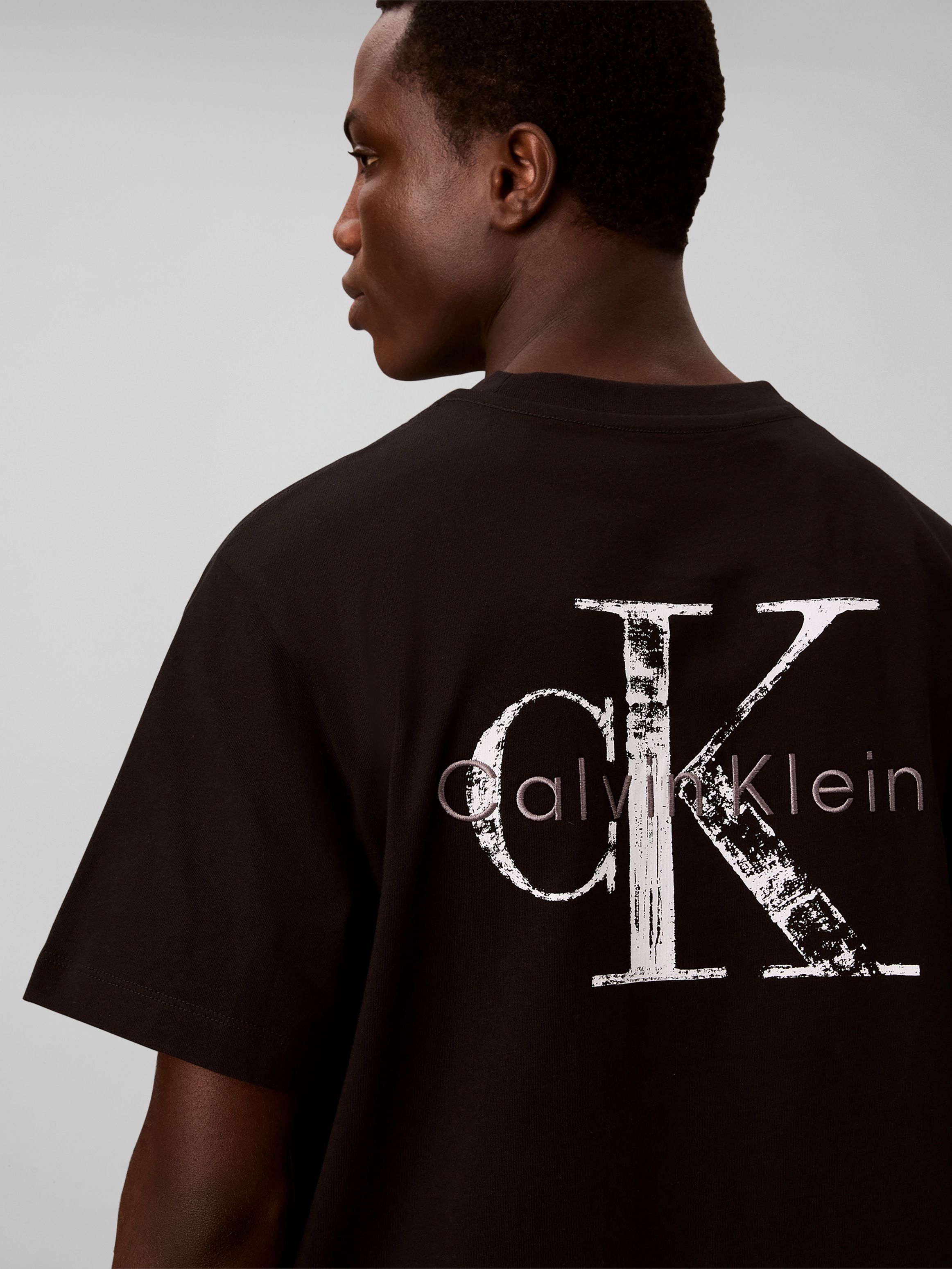 Calvin Klein Jeans »DISTRESS MONOLOGO« Regular fit mit Rückenprint