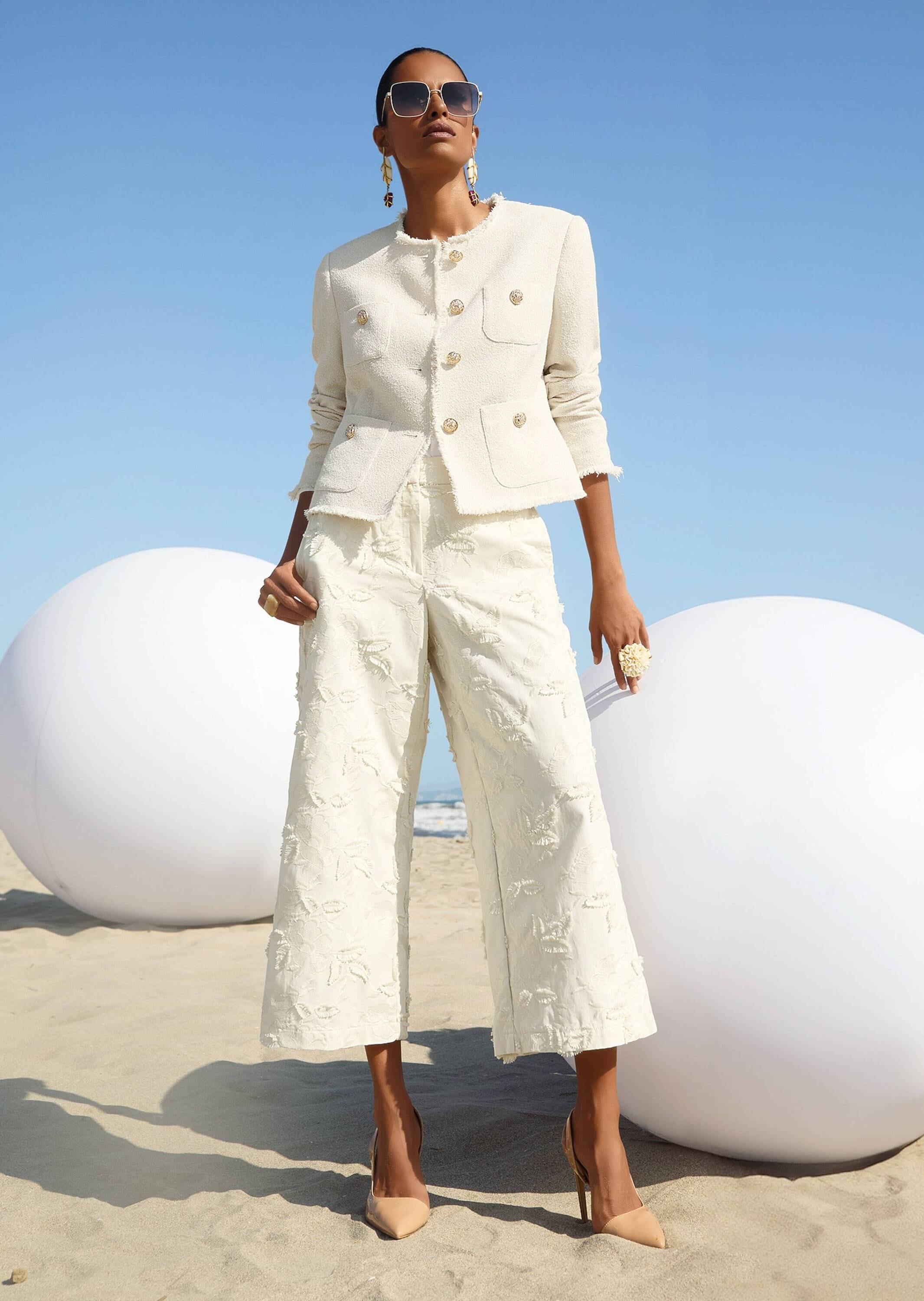 MADELEINE Culotte »Hose Weite Bügelfaltenhose mit Stickerei«