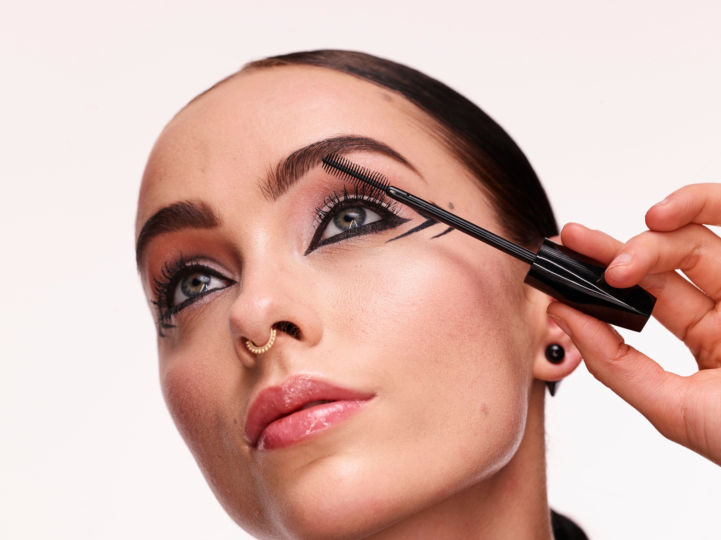 NYX Schmink-Set »NYX Professional Makeup Bold Eye Contact Set«, mit vielseitigen Kombinationsmöglichkeiten