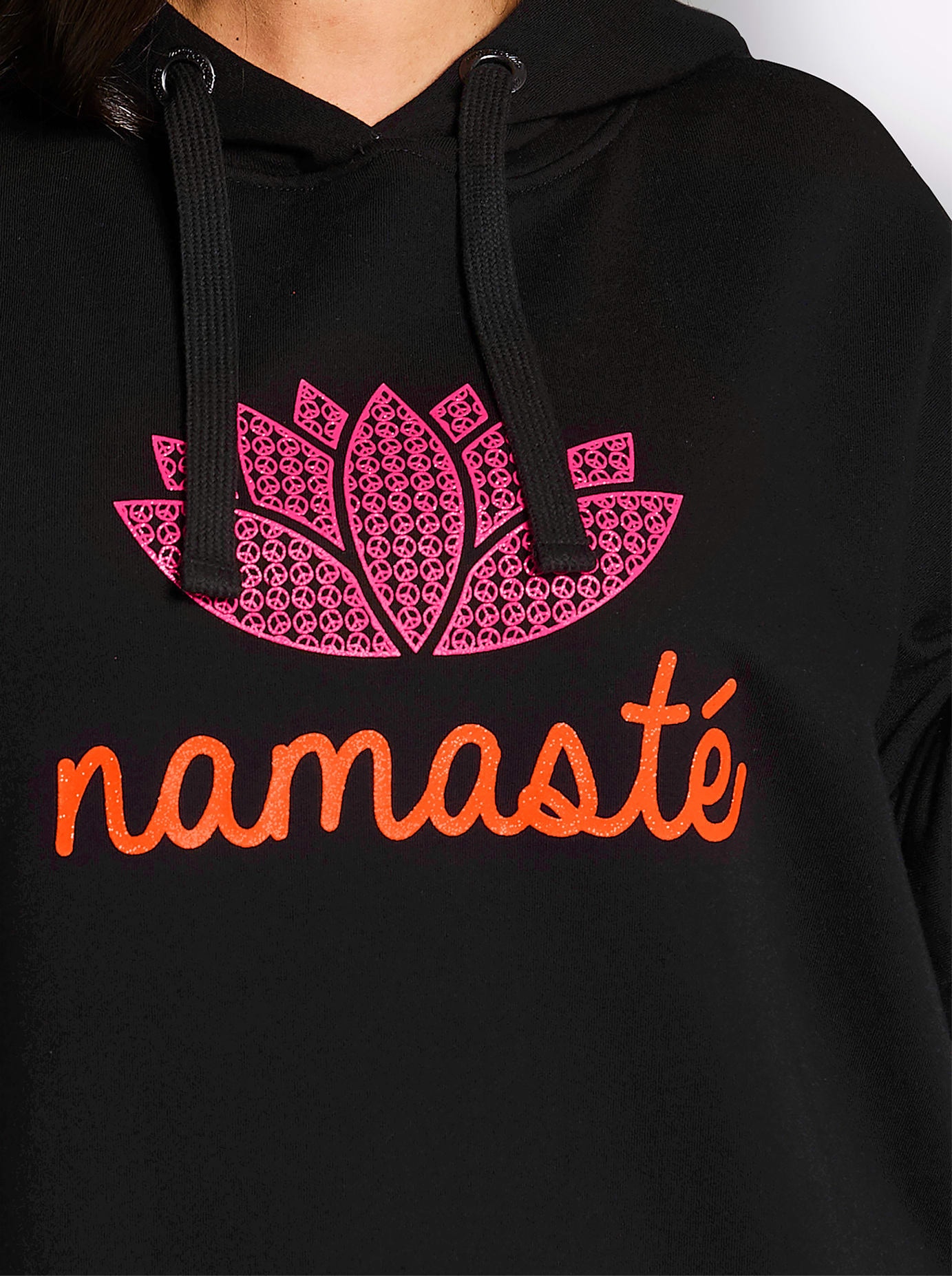   Kapuzensweatshirt

