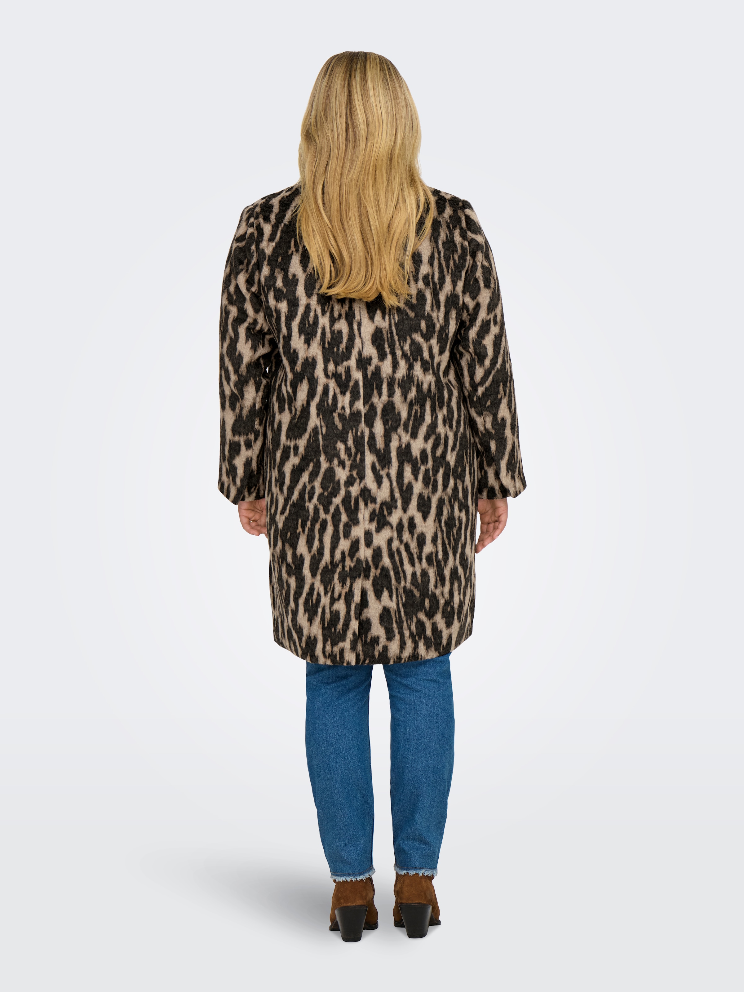 ONLY CARMAKOMA Kurzmantel »CARVALBORG ANIMAL LIFE COAT OTW«, mit Allover Animal Druck