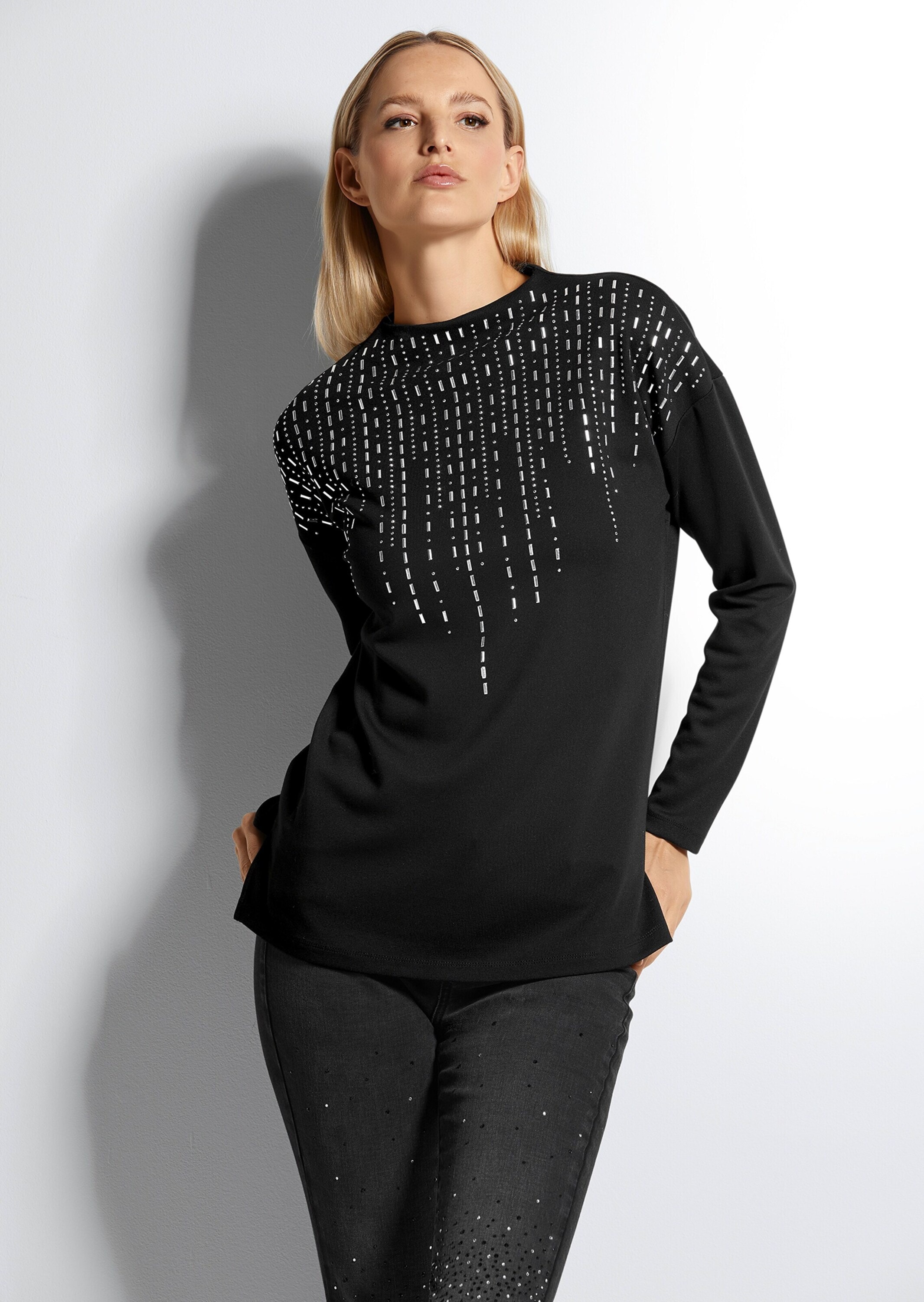 MADELEINE Langarmshirt »Sweatshirt Sweatshirt mit Strass-Besatz«