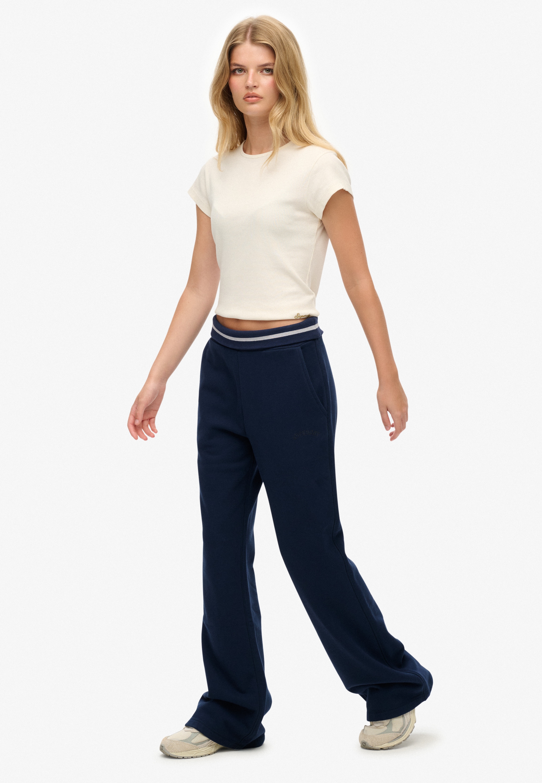 Superdry Sweathose »ESSENTIAL LOGO LR FLARE JOGGER«