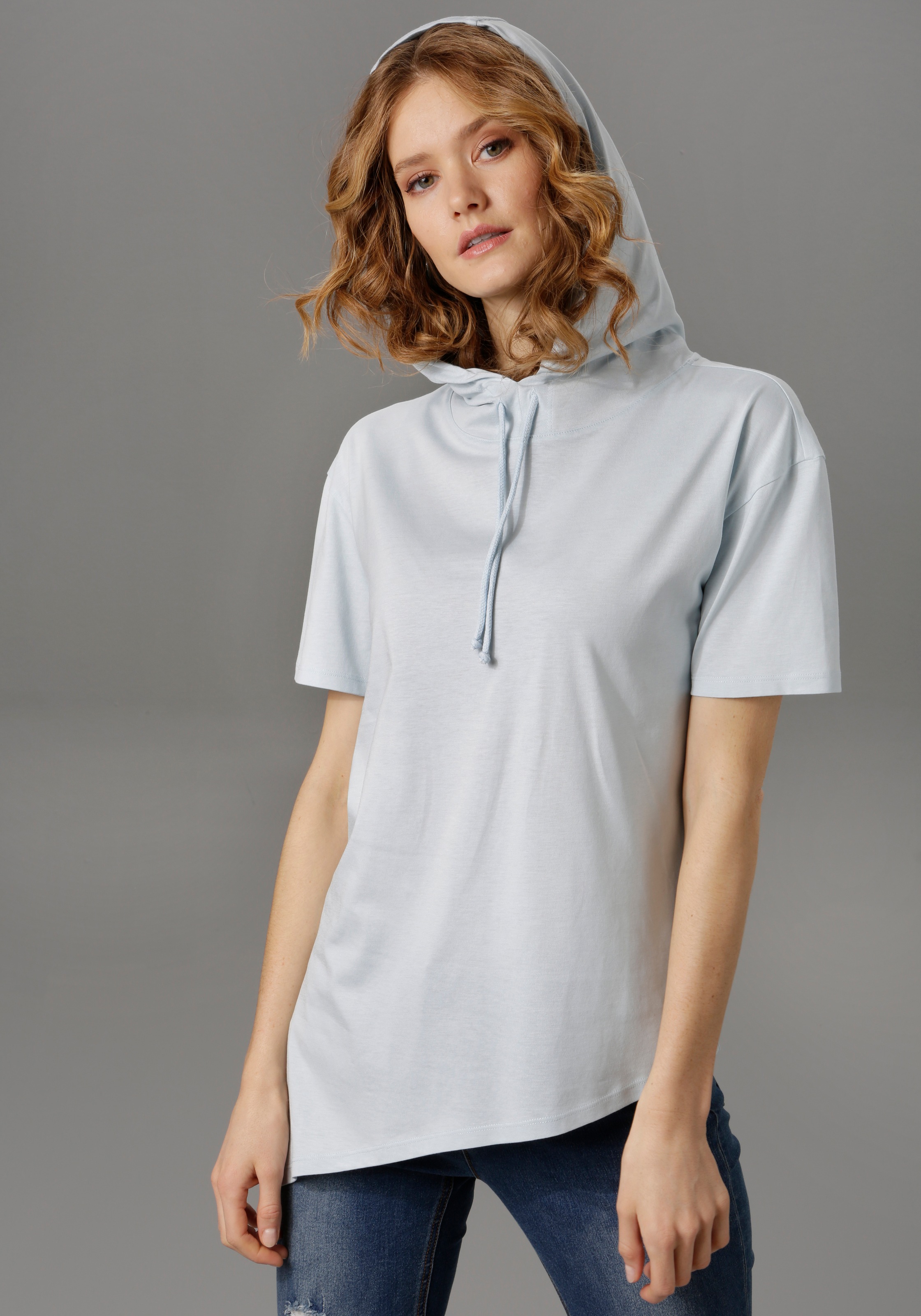Aniston CASUAL T-Shirt, mit Kapuze und Bindeband