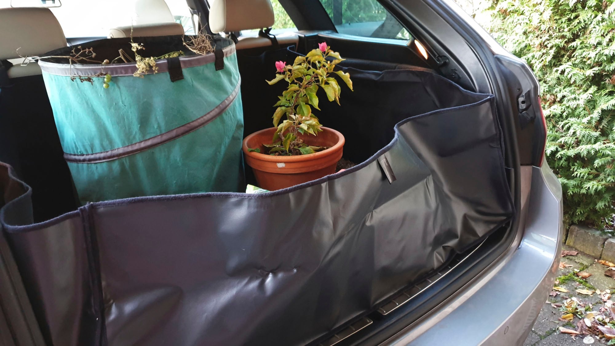 Cartrend Kofferraummatte »Kofferraum Schutzdecke SUV/Kombi«