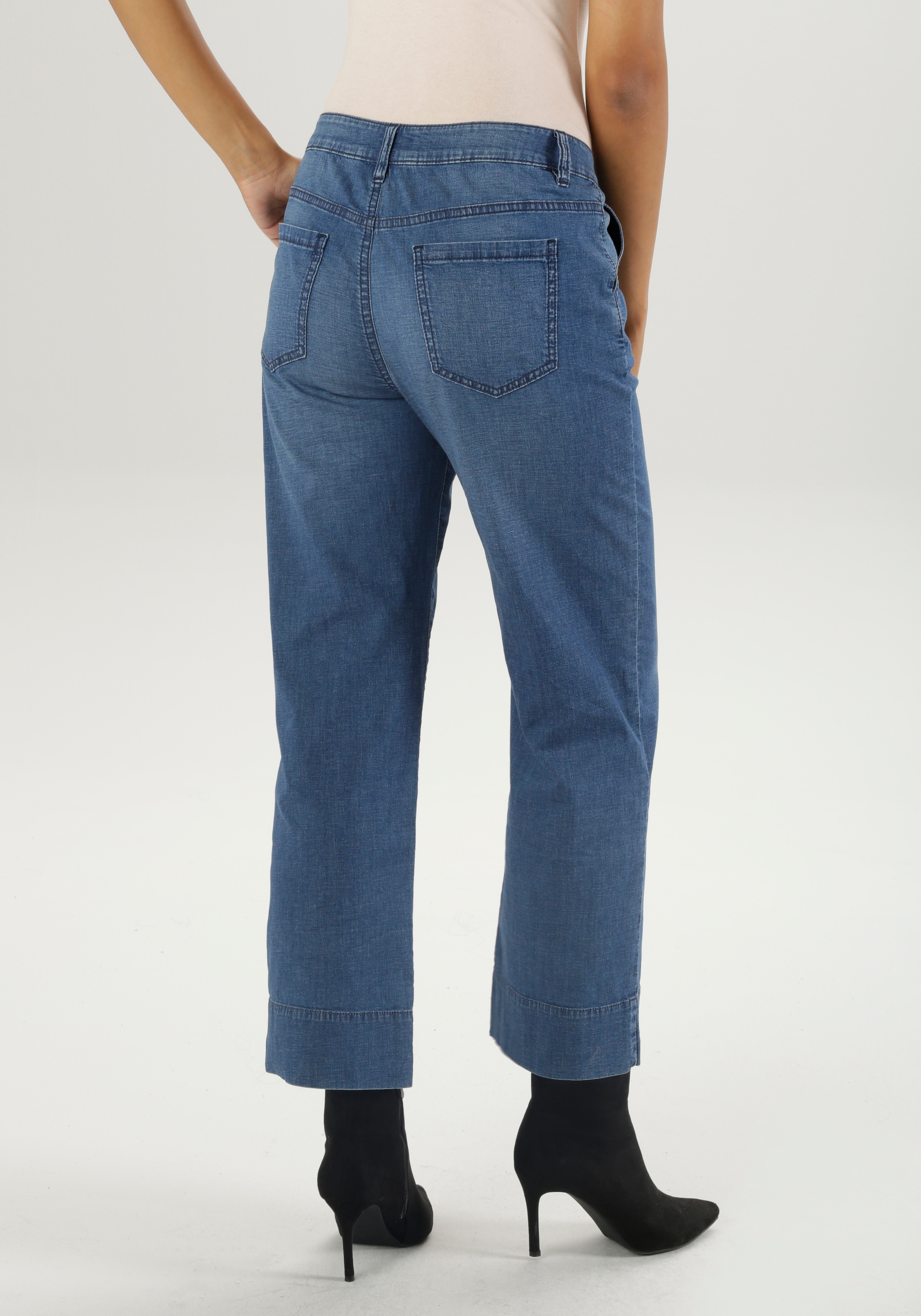 Aniston SELECTED Straight-Jeans, mit weitem Bein; regular waist