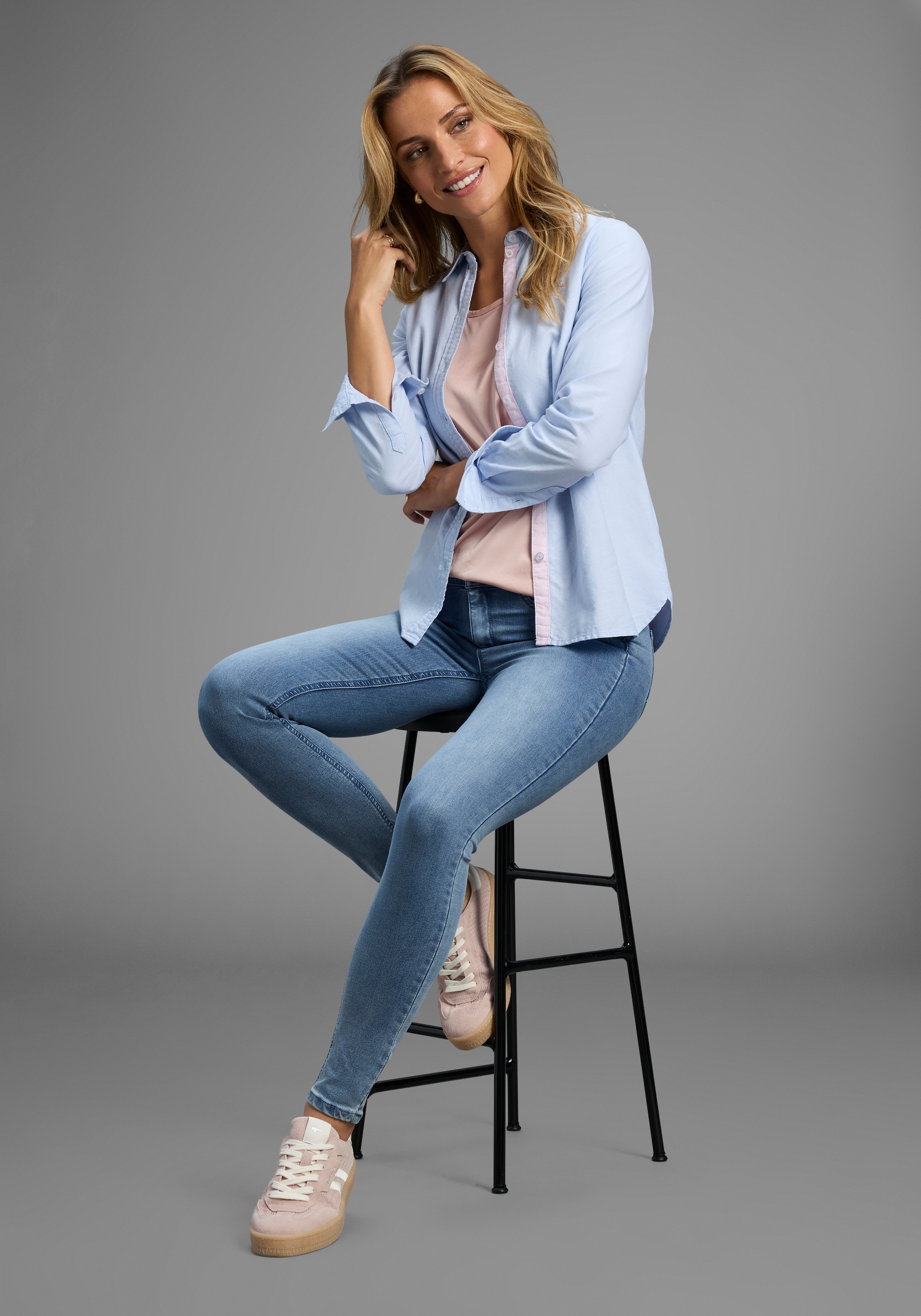 Arizona Skinny-fit-Jeans »Ultra Stretch«, extra-eng geschnittene Beinform, modische Used-Waschung