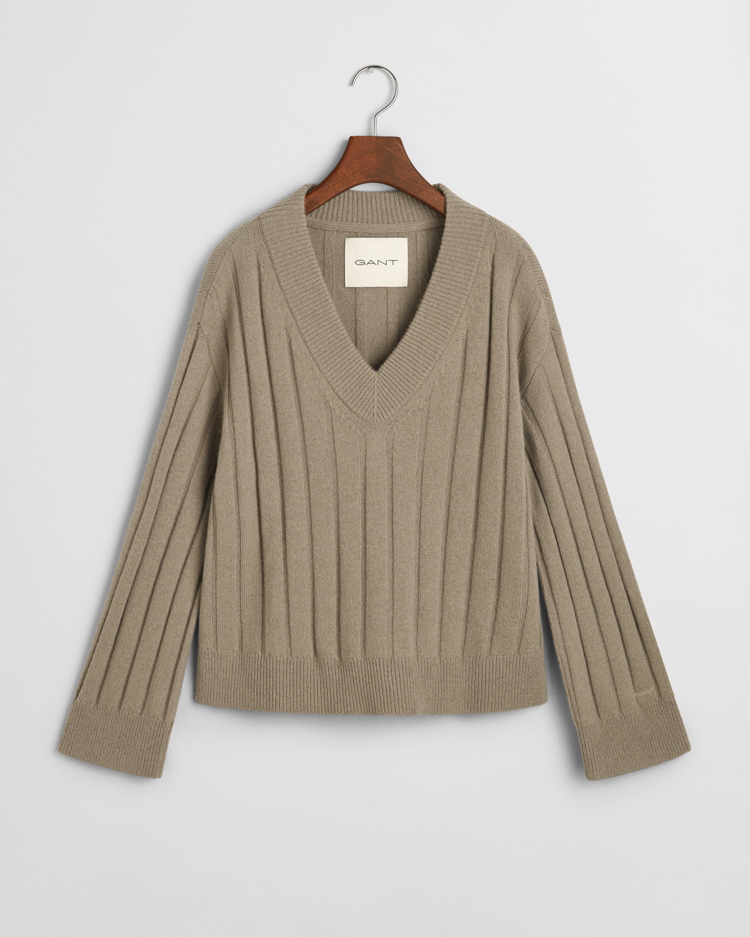 Gant V-Ausschnitt-Pullover »WIDE RIBBED WOOL V-NECK«, mit seitlichen Saumschlitzen, breit gerippt