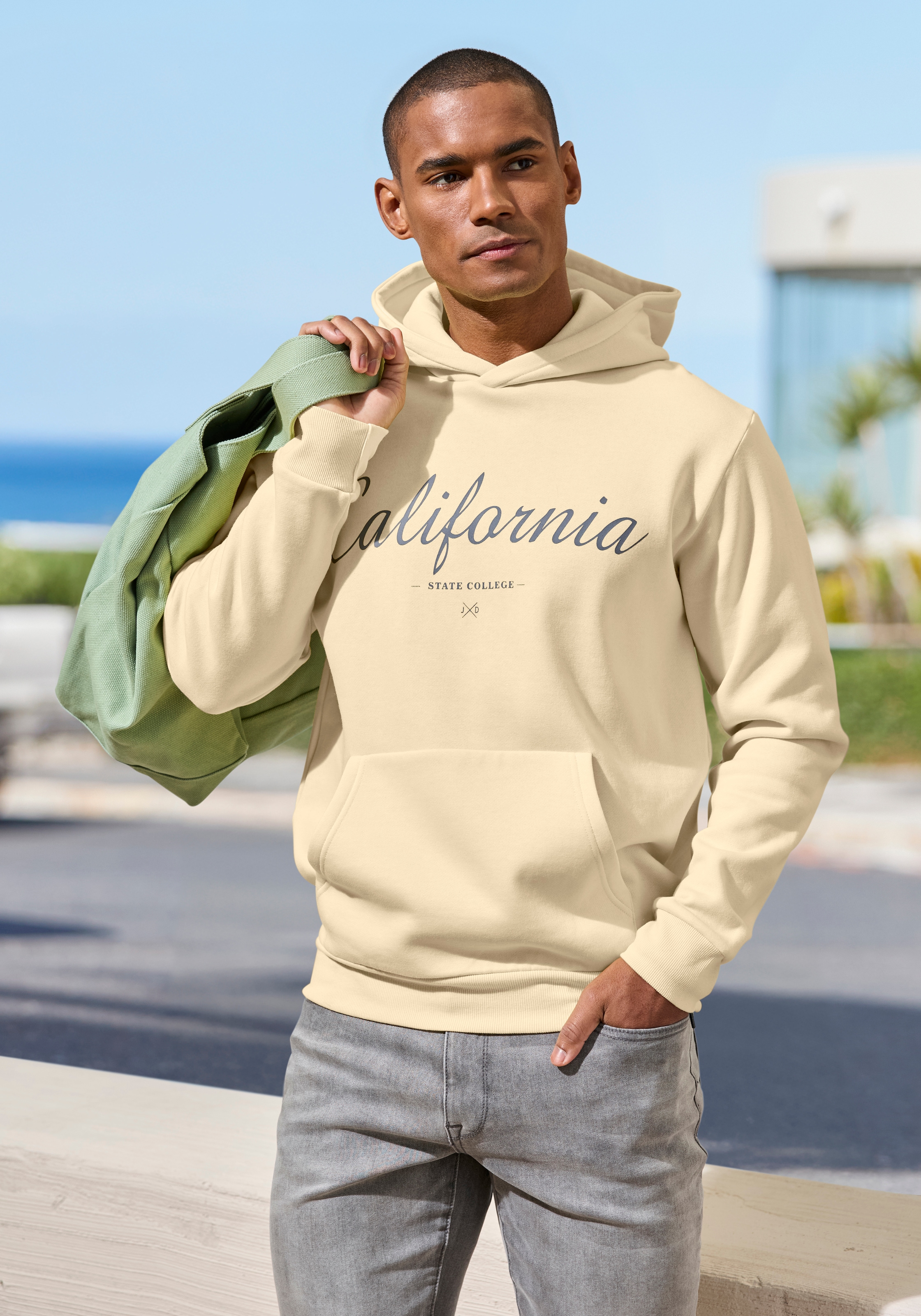 John Devin Hoodie , Sweatshirt mit coolem Druck, aufgesetzter Tasche und Kapuze
