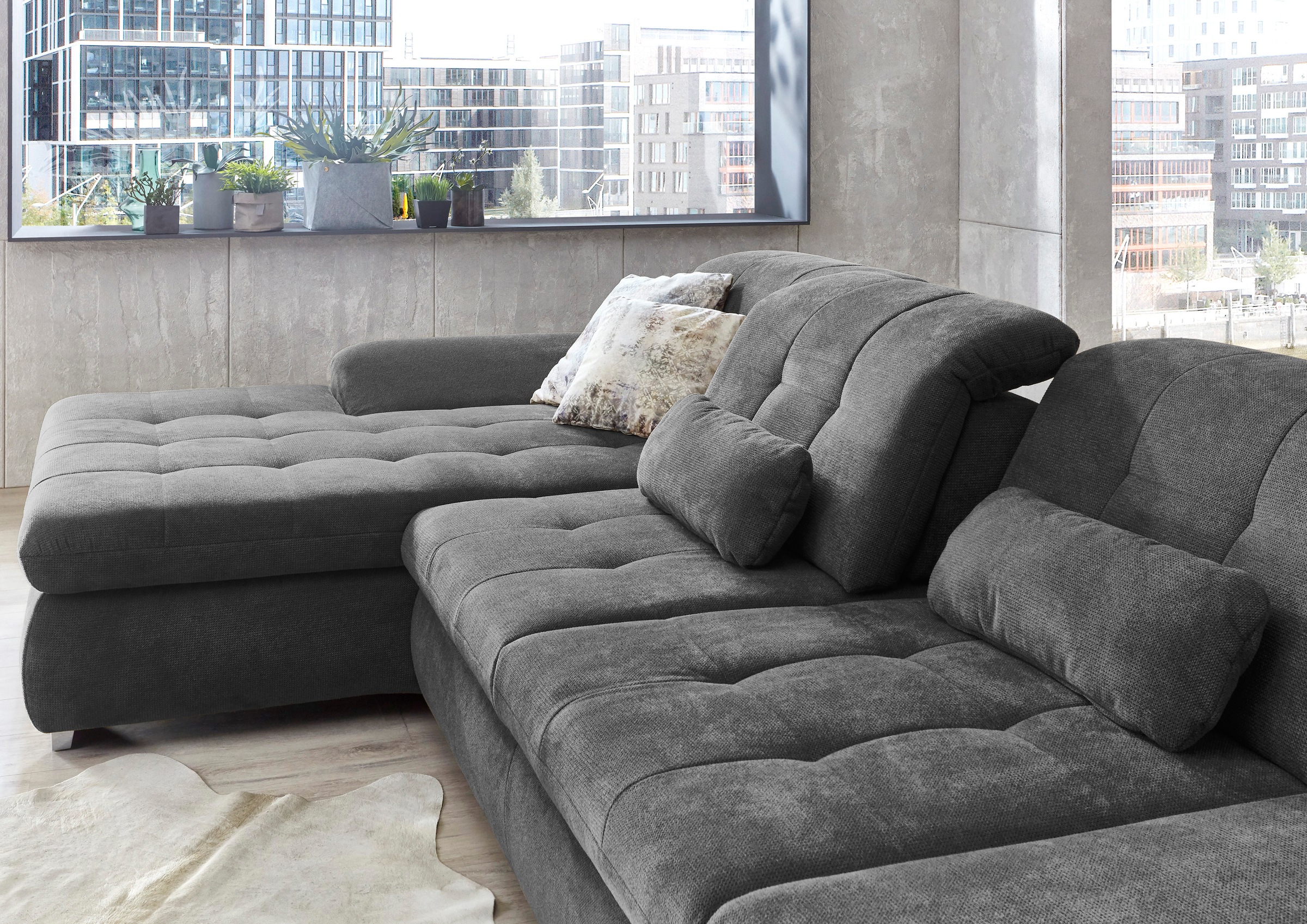 Die PlanBar Ecksofa »MP-IN17004 L-Form«, wahlweise mit Bettfunktion, Sitztiefen- und Kopfteilverstellung