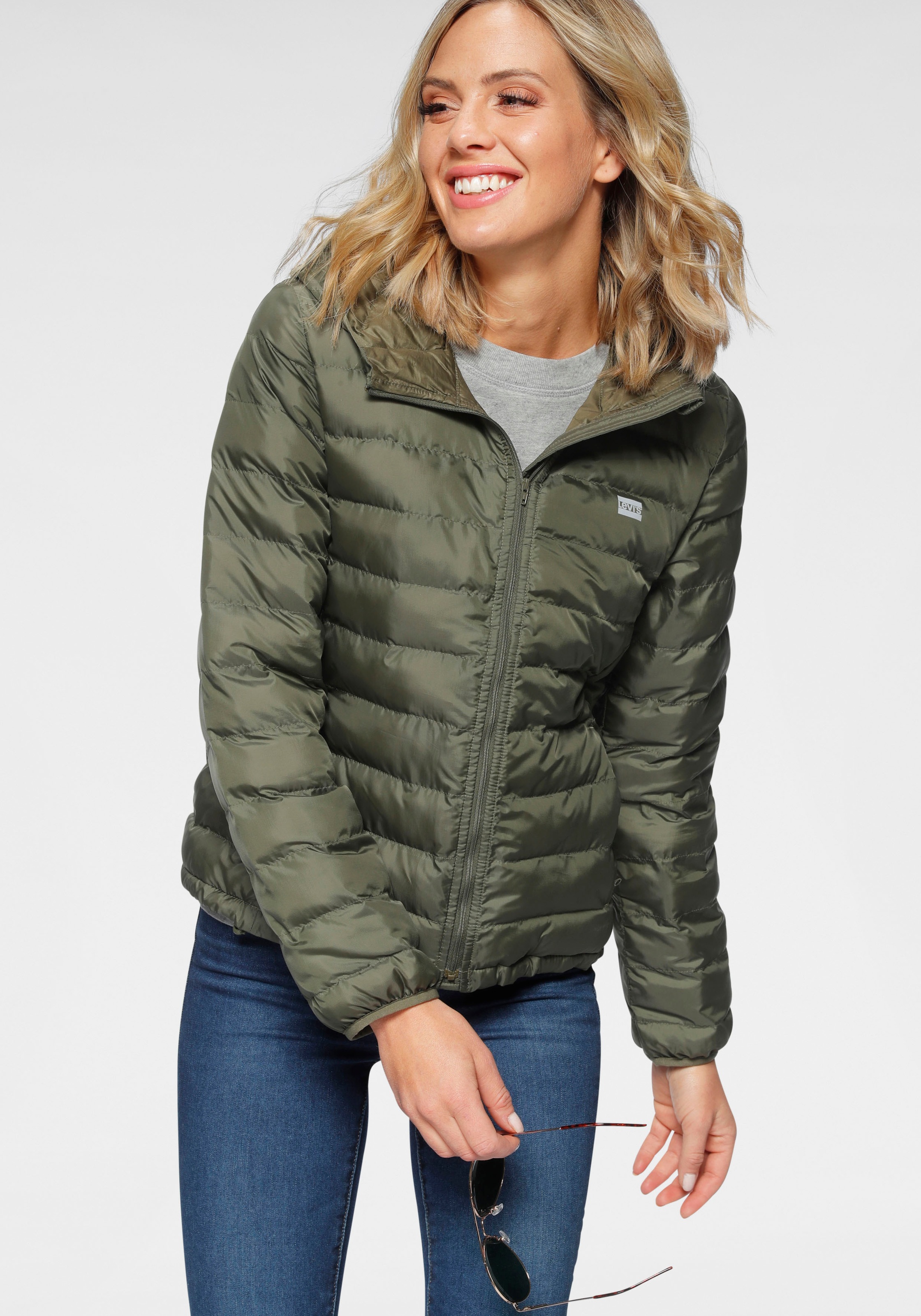 Levi's® Daunenjacke »Pandora«, mit kleinem, reflektierendem Logo-Print