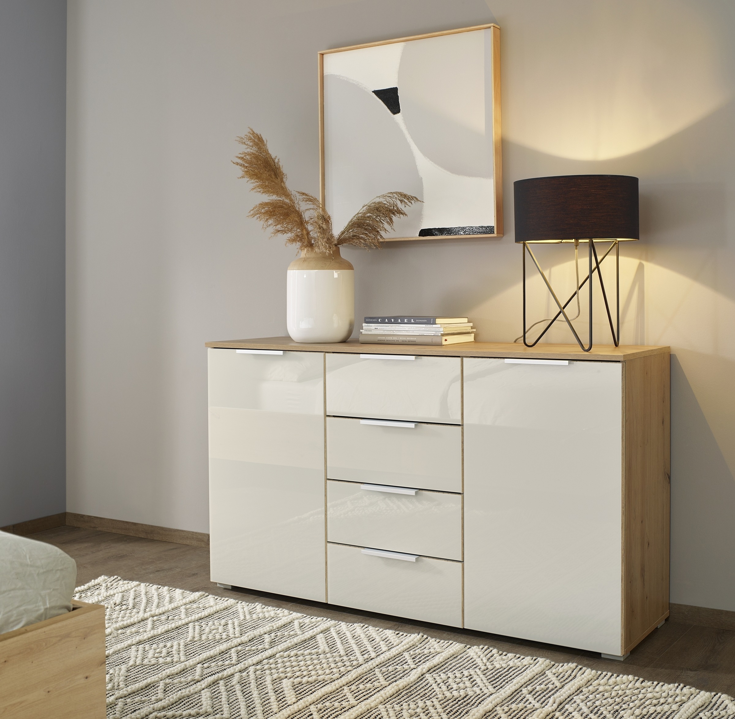 rauch Schubkastenkommode »Sideboard Kommode Kombikommode KOLUNA mit Glasfront«, mit 4 Schubkästen und 2 Türen sowie Metallgriffen MADE IN GERMANY