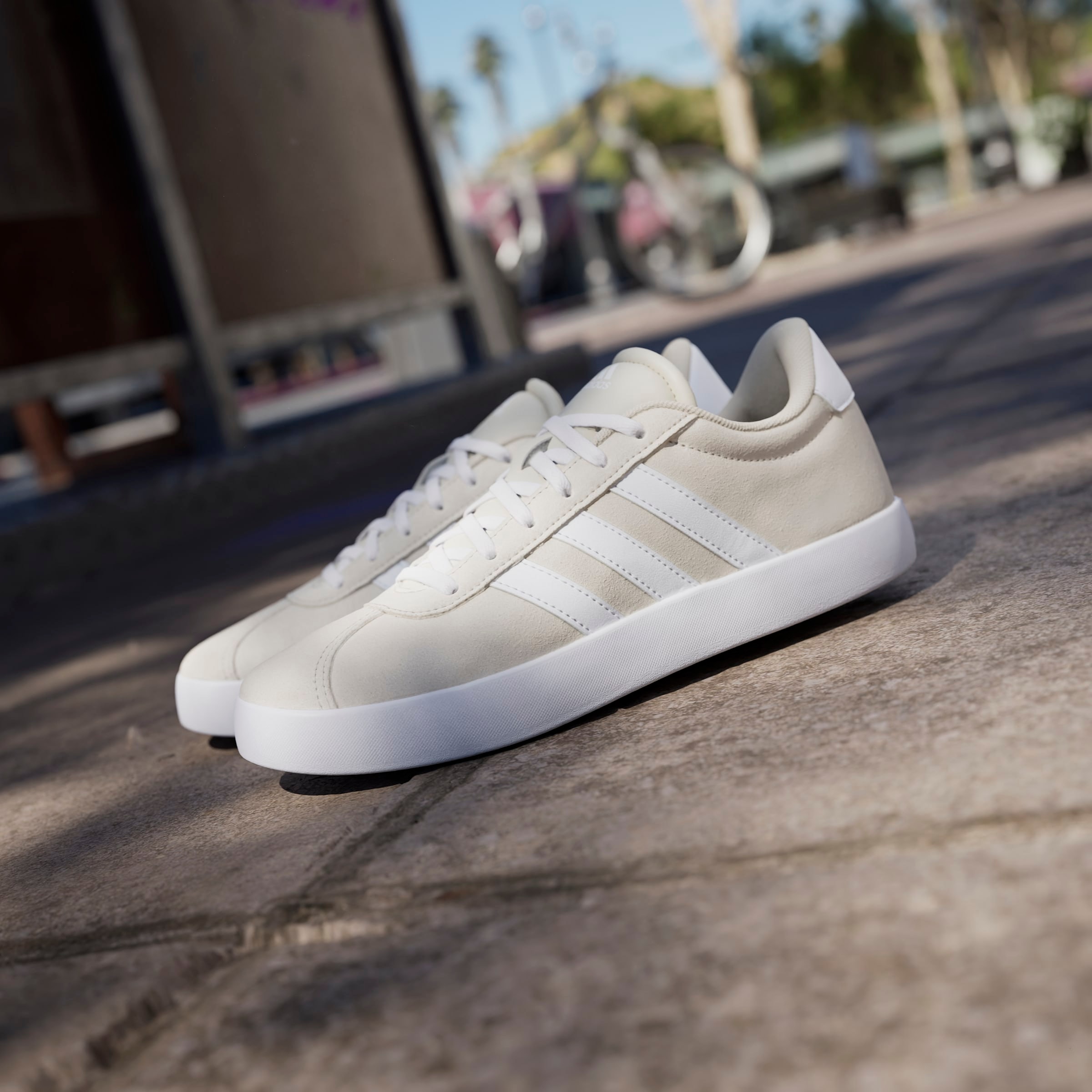 adidas Sportswear Sneaker »VL COURT 3.0«  inspiriert vom Design des adidas samba, für Kinder & Jugendliche