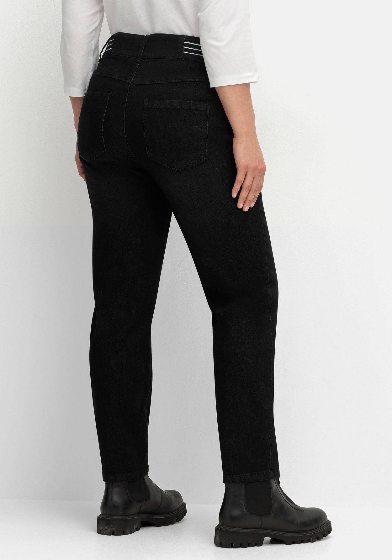 Sheego Stretch-Jeans »Schmale Jeans mit Glitzer-Zierband am Bund«