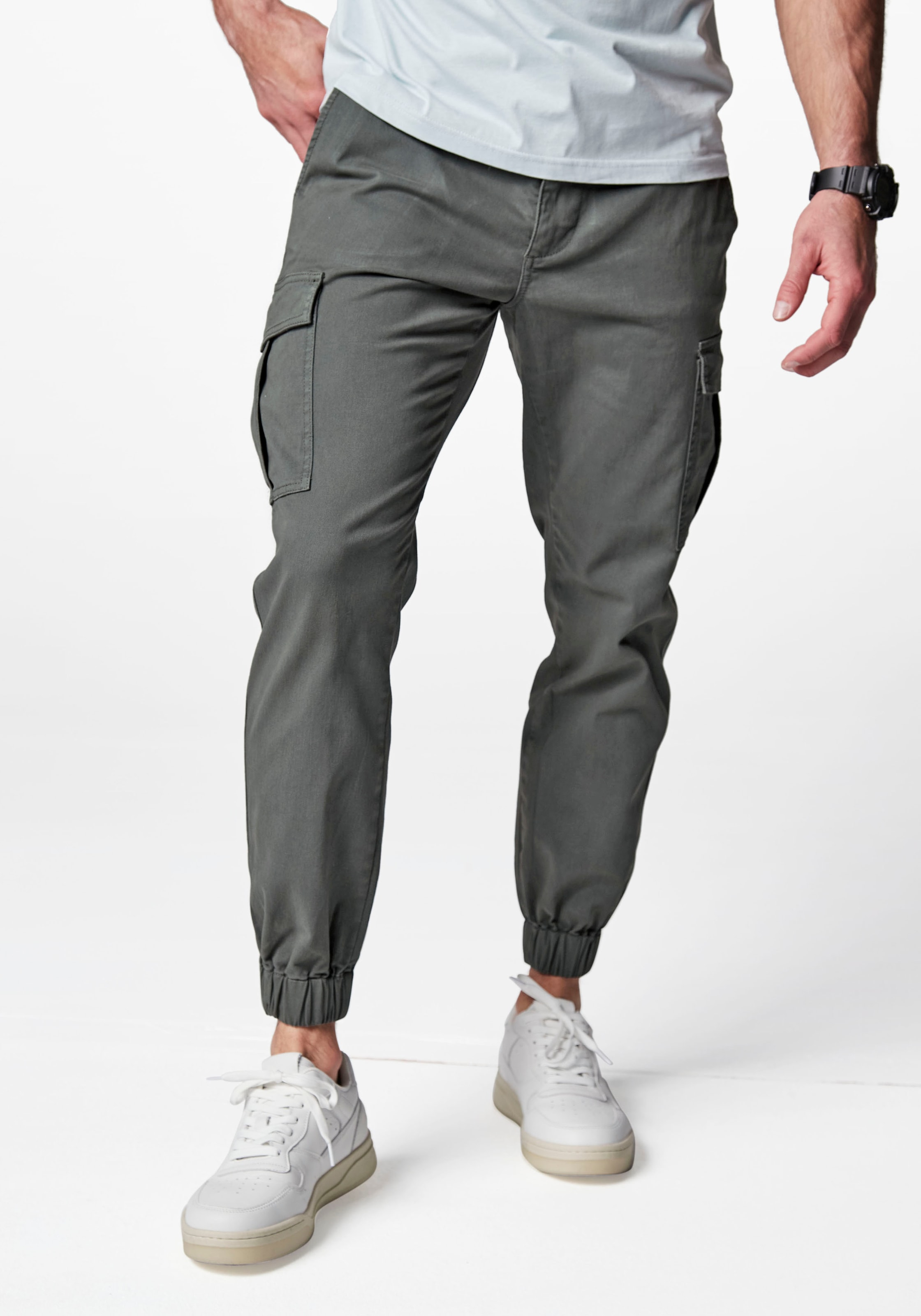 AUTHENTIC LE JOGGER Cargohose, mit normaler Bundhöhe aus elastischer Baumwoll-Qualität