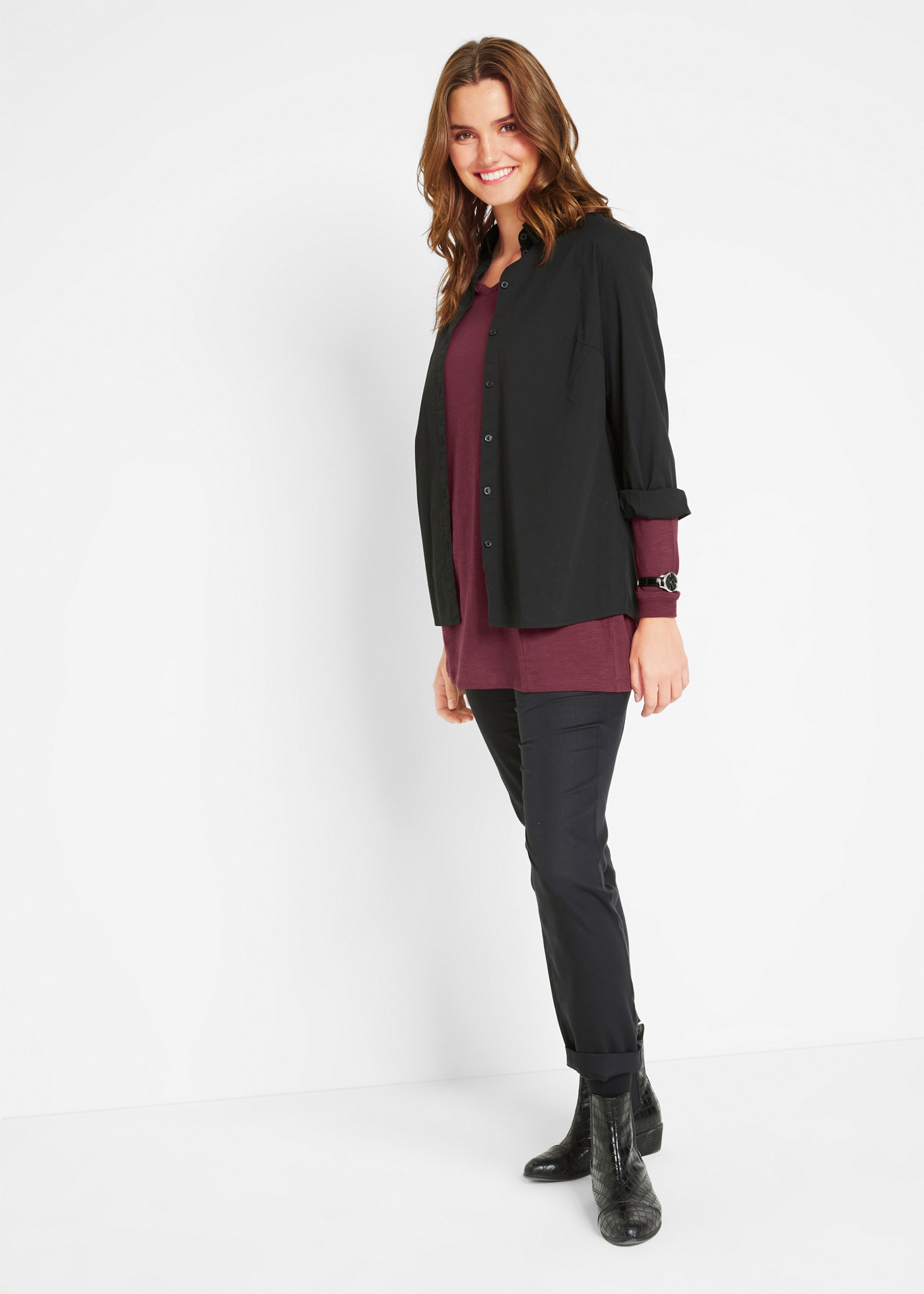 bonprix Longshirt A-Linie, mit dekorativen Knöpfen, aus Baumwolle, Casual Stil