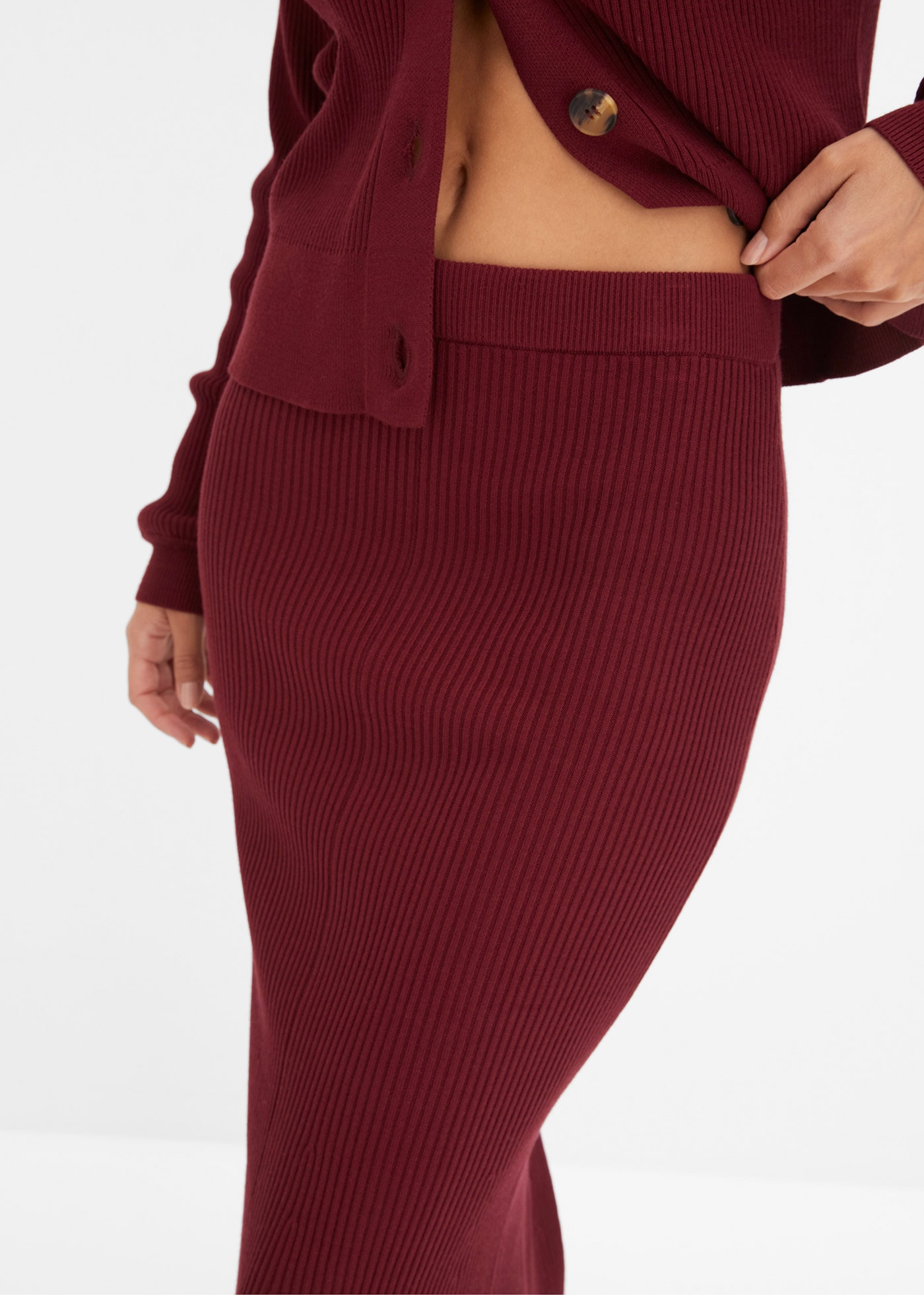 bonprix Strickrock aus Viskosemischung, körpernahe Passform, unifarben, mit Gummizug