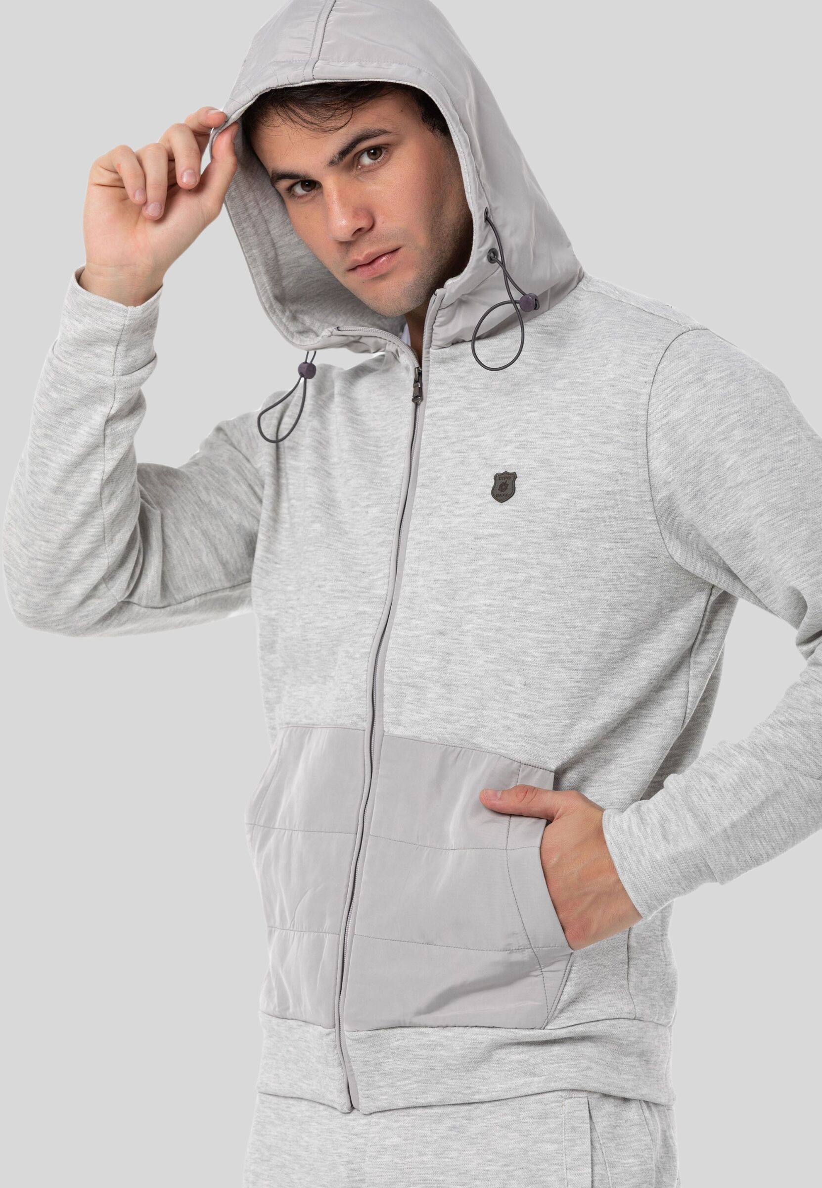 Cipo & Baxx Trainingsanzug »Cipo & Baxx Jogginganzug« 2 Stk. im unifarbenen Look