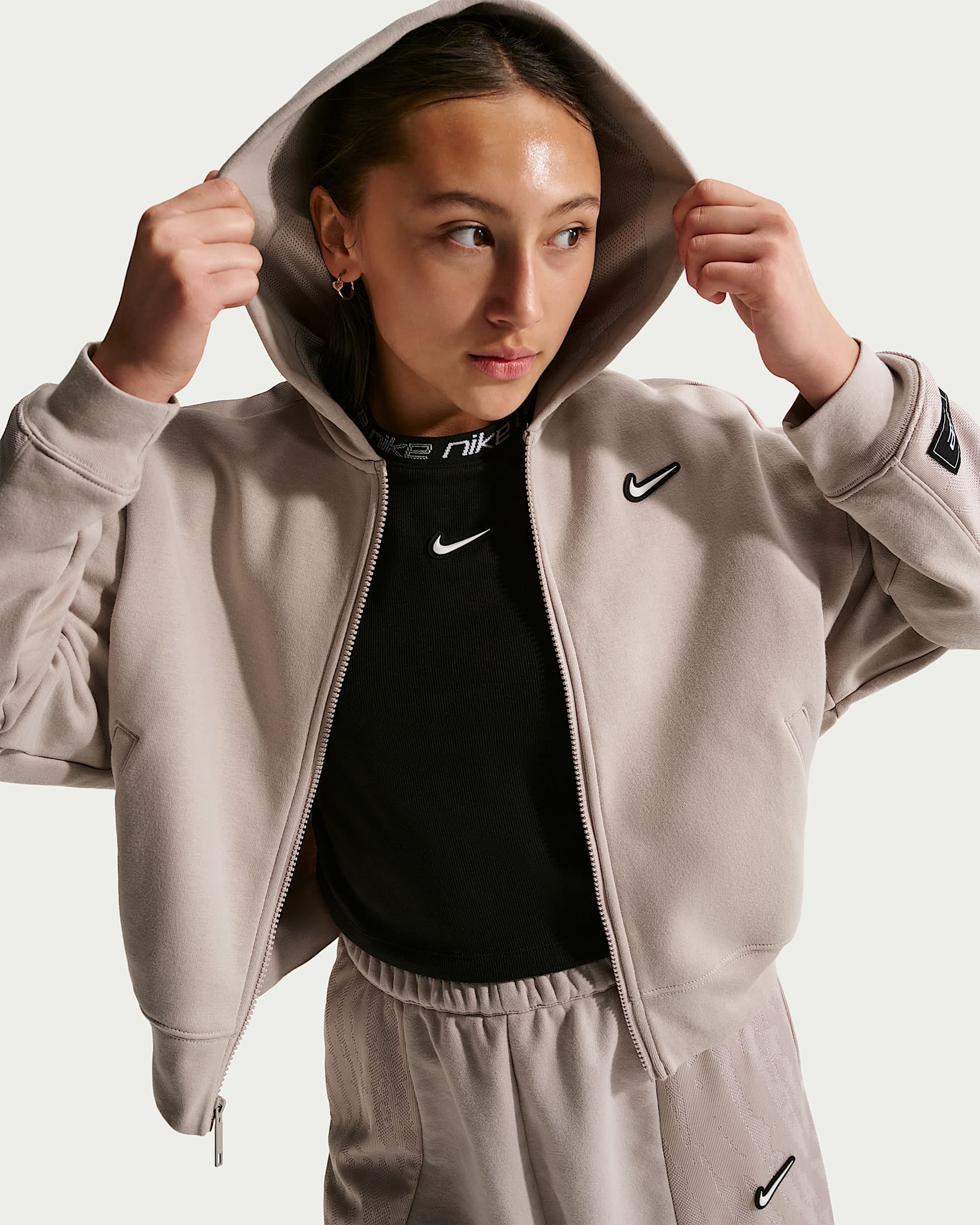 Nike Sportswear Sweatshirt »Nike Sportswear Big Kids' (Girls') Fleece Long-Sleeve Top«, für Kinder, langärmlig, aus Fleece
