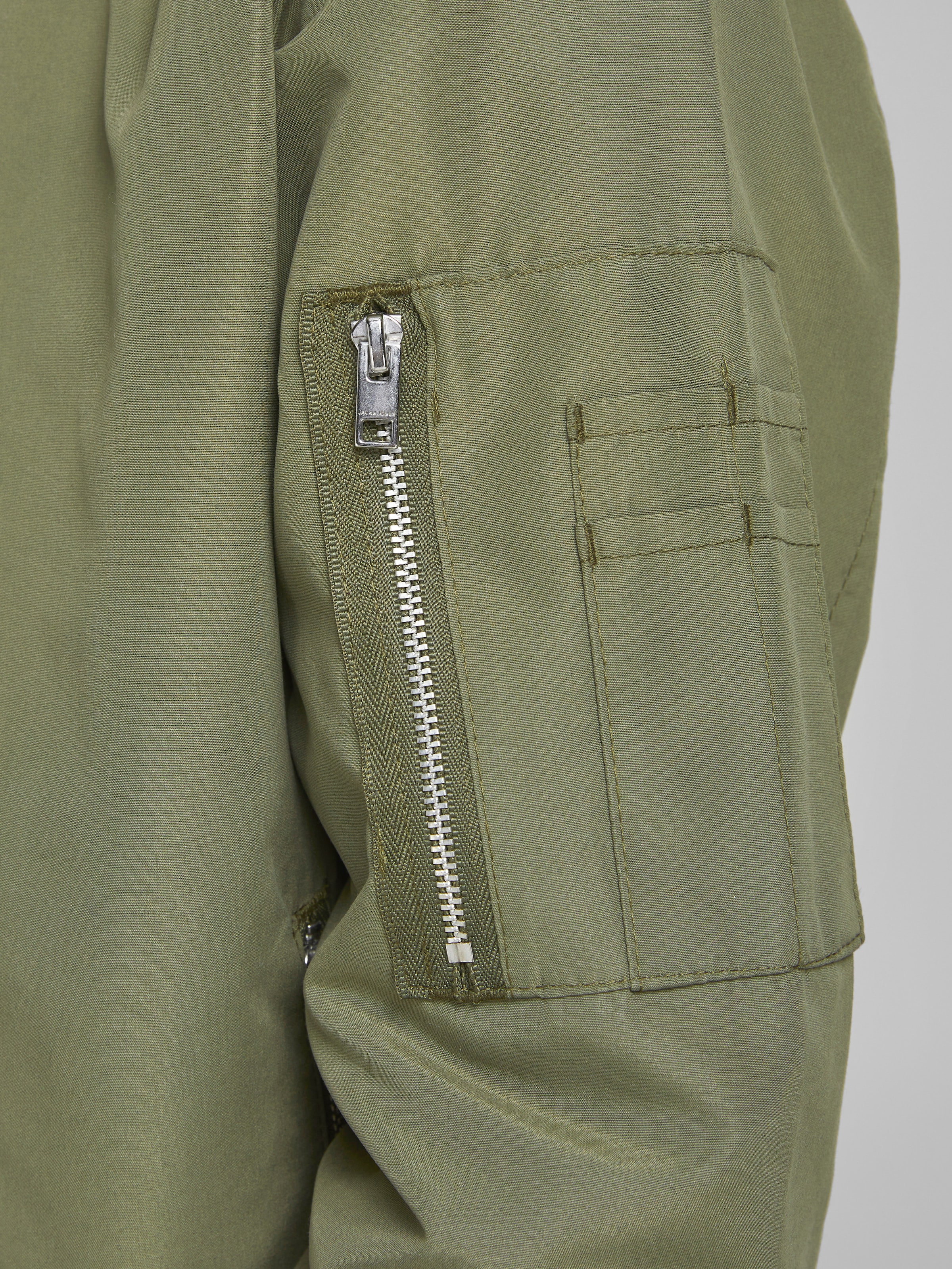 Jack & Jones Junior Bomberjacke »JJERUSH windabweisend und pflegeleicht« ohne Kapuze unifarben, modisch, regular fit, Web, Stehkragen