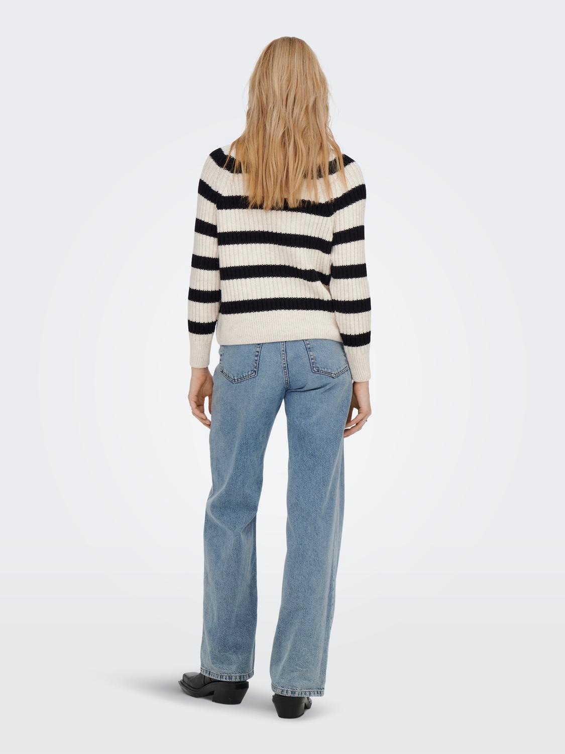 ONLY Stehkragenpullover »ONLLEISE FREYA LS ZIP HIGH NECK KNT NOOS« mit Streifenmuster