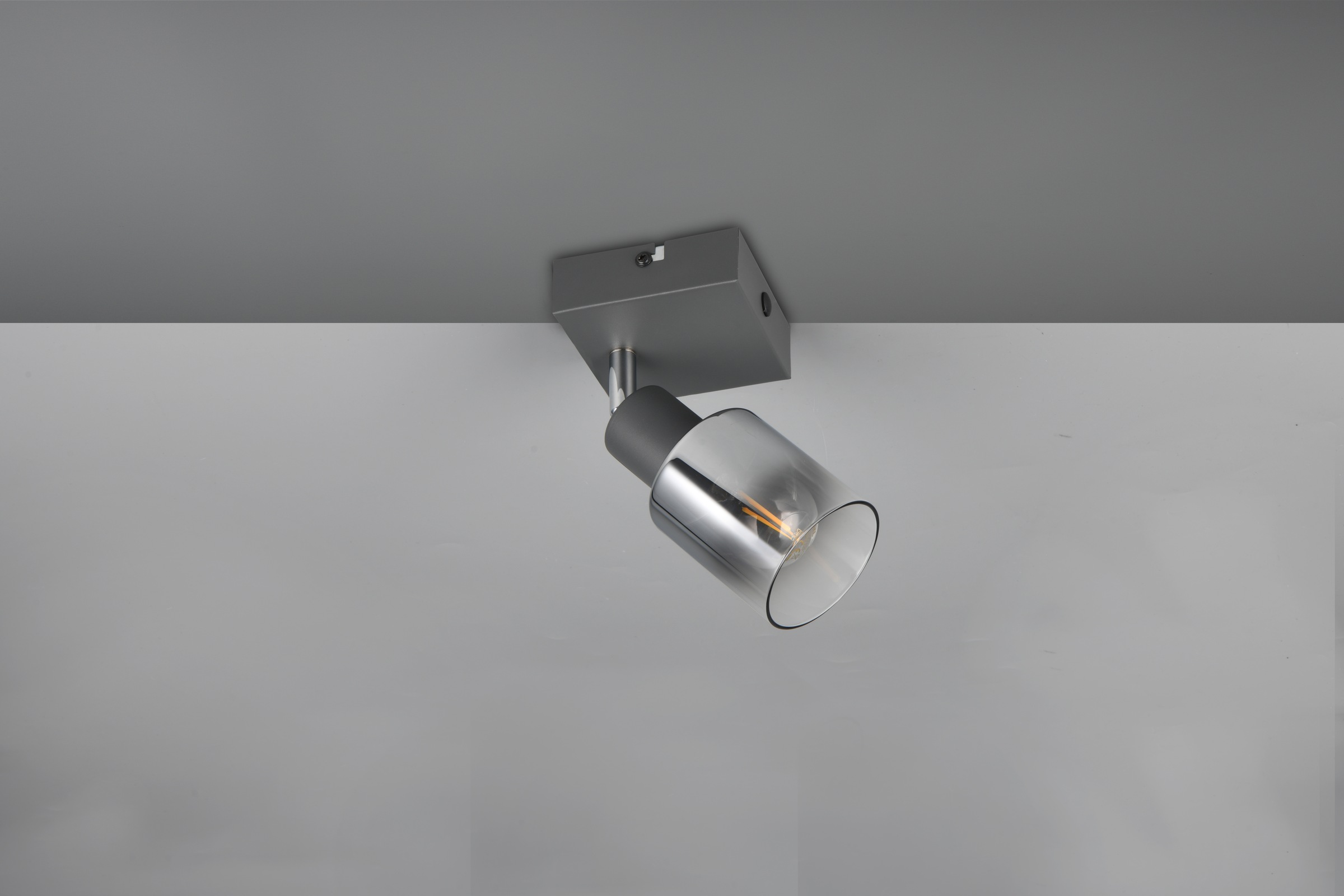 REALITY Leuchten Deckenstrahler »CADIZ, Spot 1-flammig, exkl 1xE14 max 10W, Glas anthrazit, verspiegelt« E14 1 Stk. warmweiß - kaltweiß verstellbarer Spot als Wandstrahler oder Deckenstrahler mit Glasschirm
