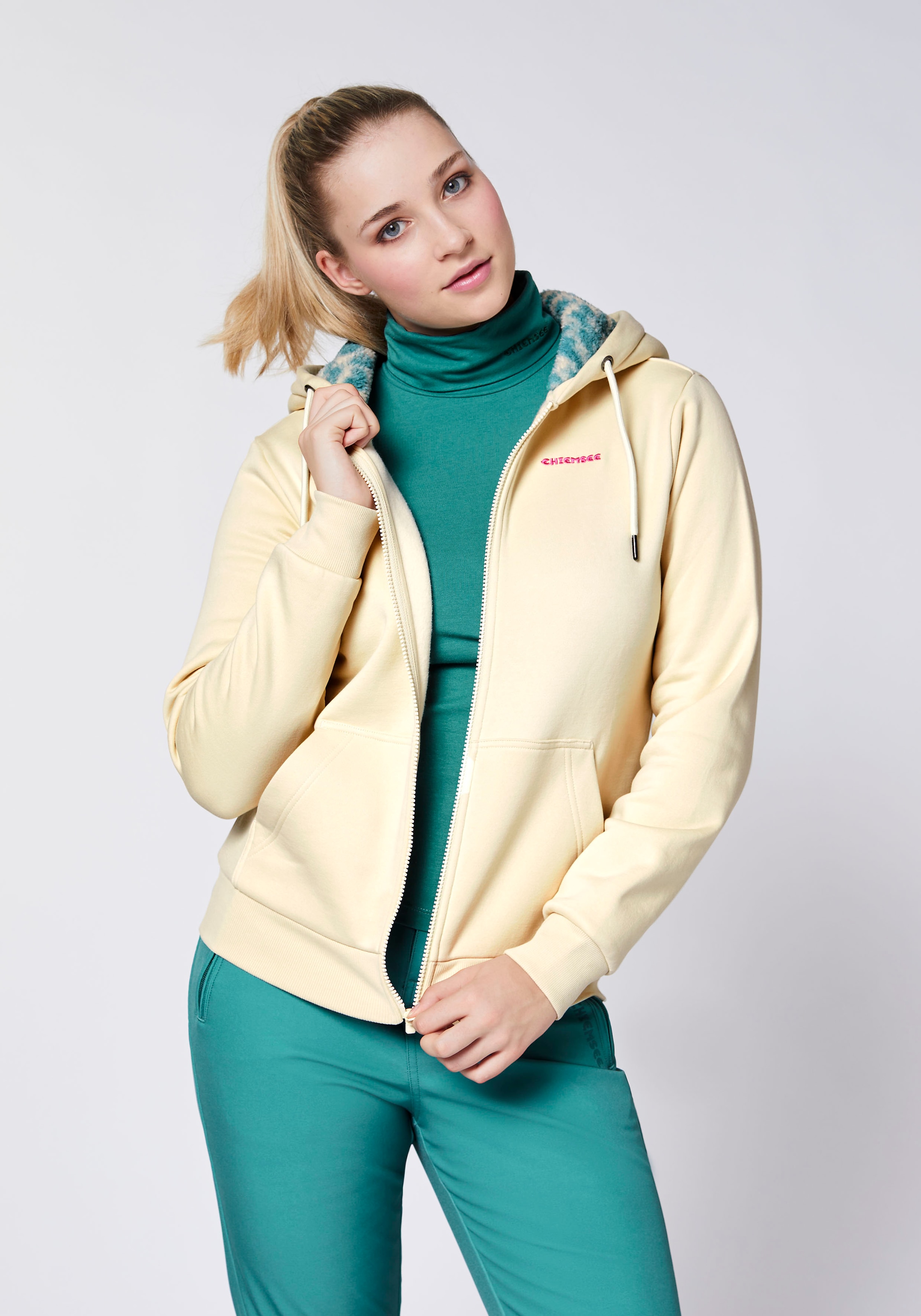 Chiemsee Kapuzensweatjacke - mit kuschelig gef&uuml;tterter Kapuze<br/>