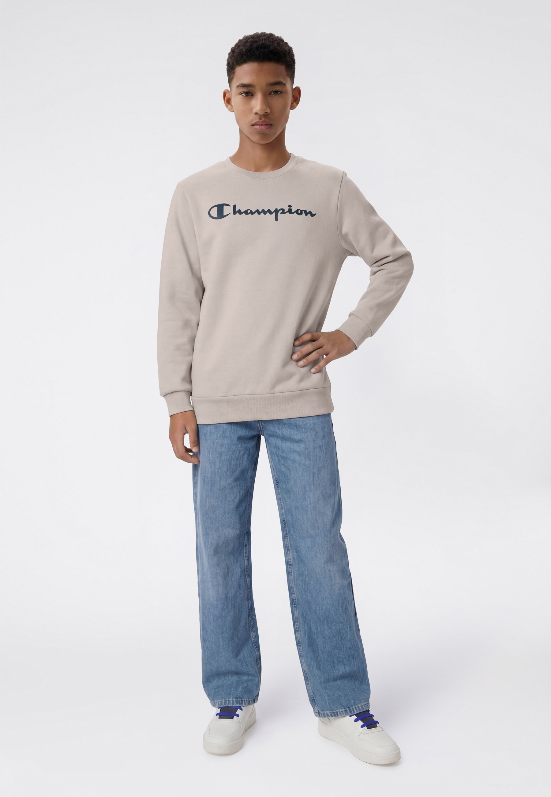 Champion Sweatshirt »SPORTWEAR CREWNECK Standard Fit«, mit Rundhalsausschnitt, ohne Verschluss
