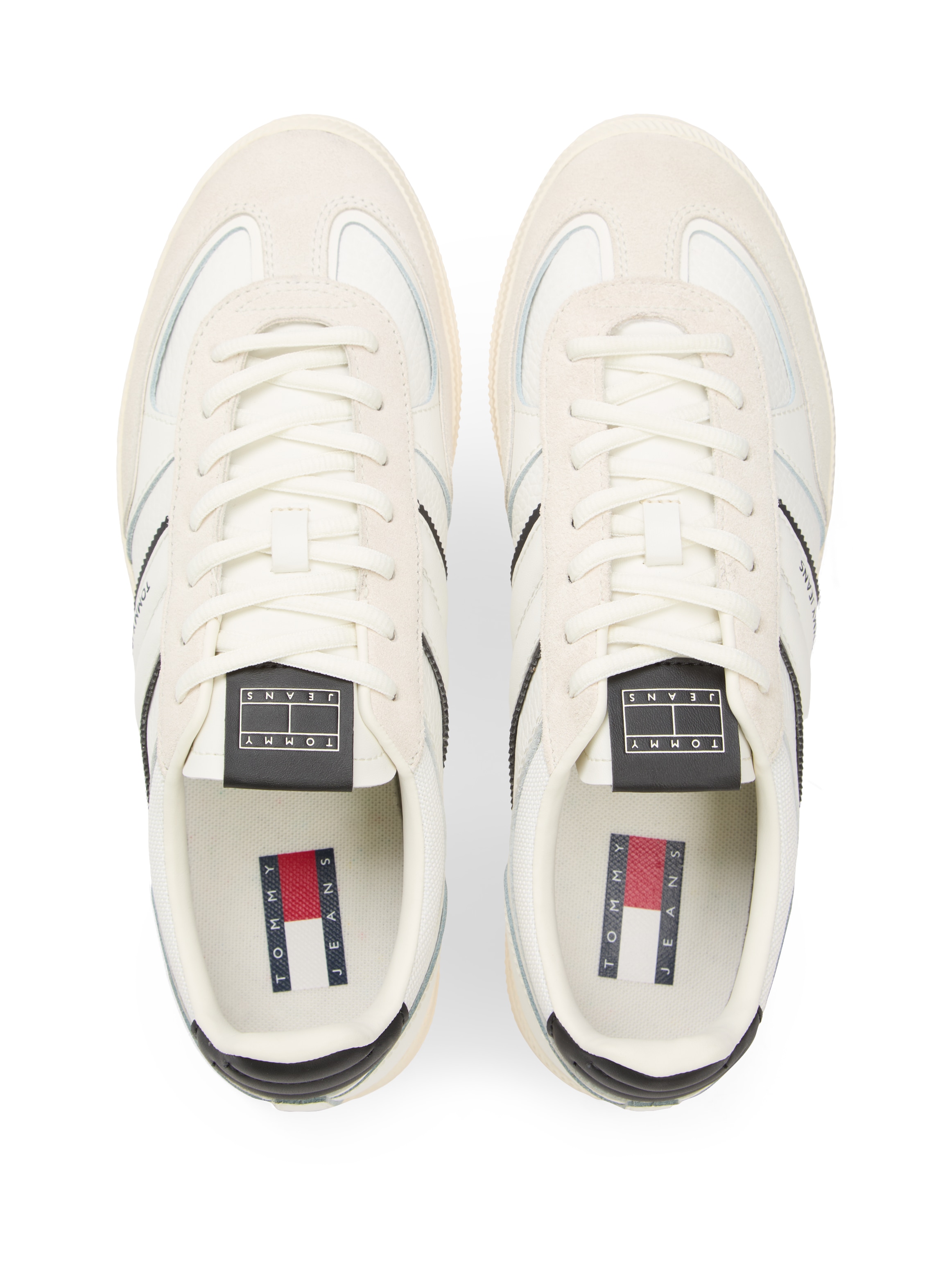 Tommy Jeans Sneaker »THE GREENWICH EDGE MIX«  Schnürschuh, Freizeitschuh mit Kontrastdetails -klein ausfallend