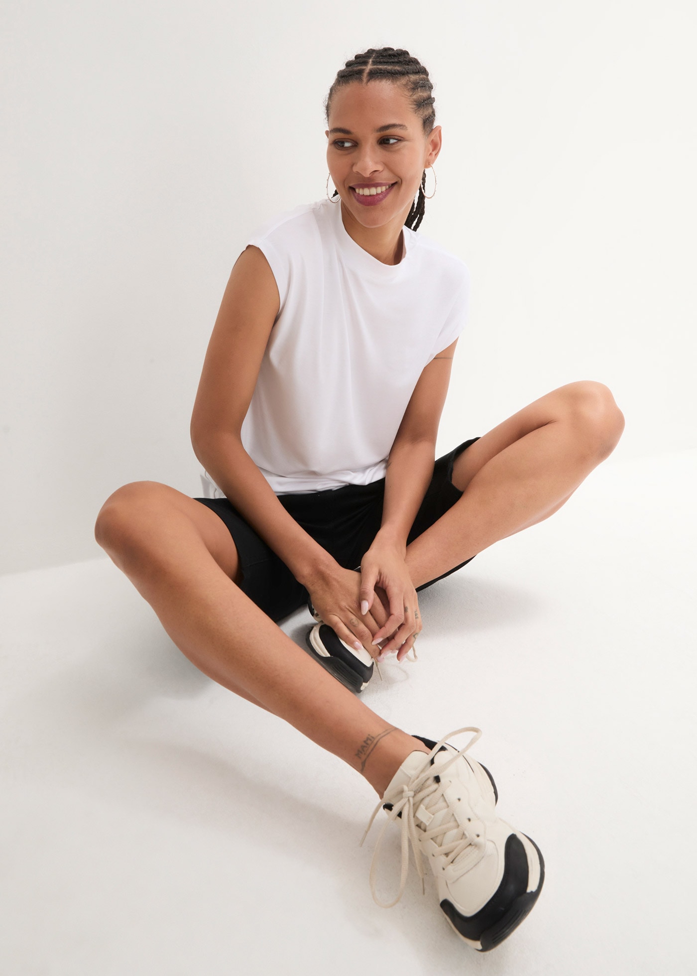 bonprix T-Shirt »T-Shirt aus softer Viskose« lässige Passform, Kurzarm, unifarben, aus Viskose