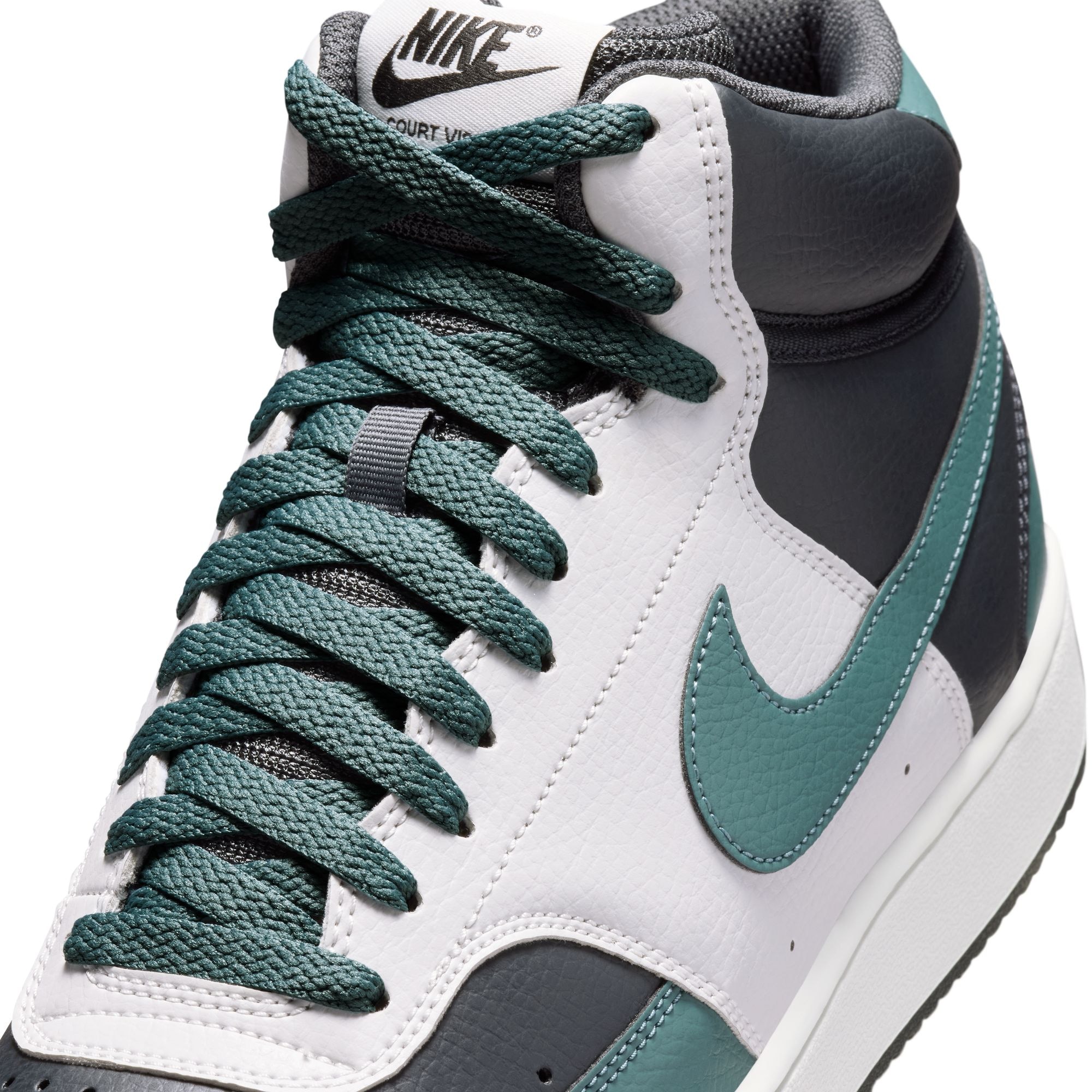 Nike Sportswear Sneaker »COURT VISION MID«  inspiriert vom Design des Nike Air Jordan