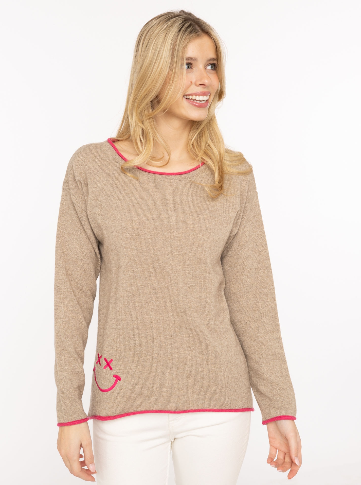 Zwillingsherz Rundhalspullover »"Happy Face"« Stickerei, aufgerollte kontrastfarbige Bündchen