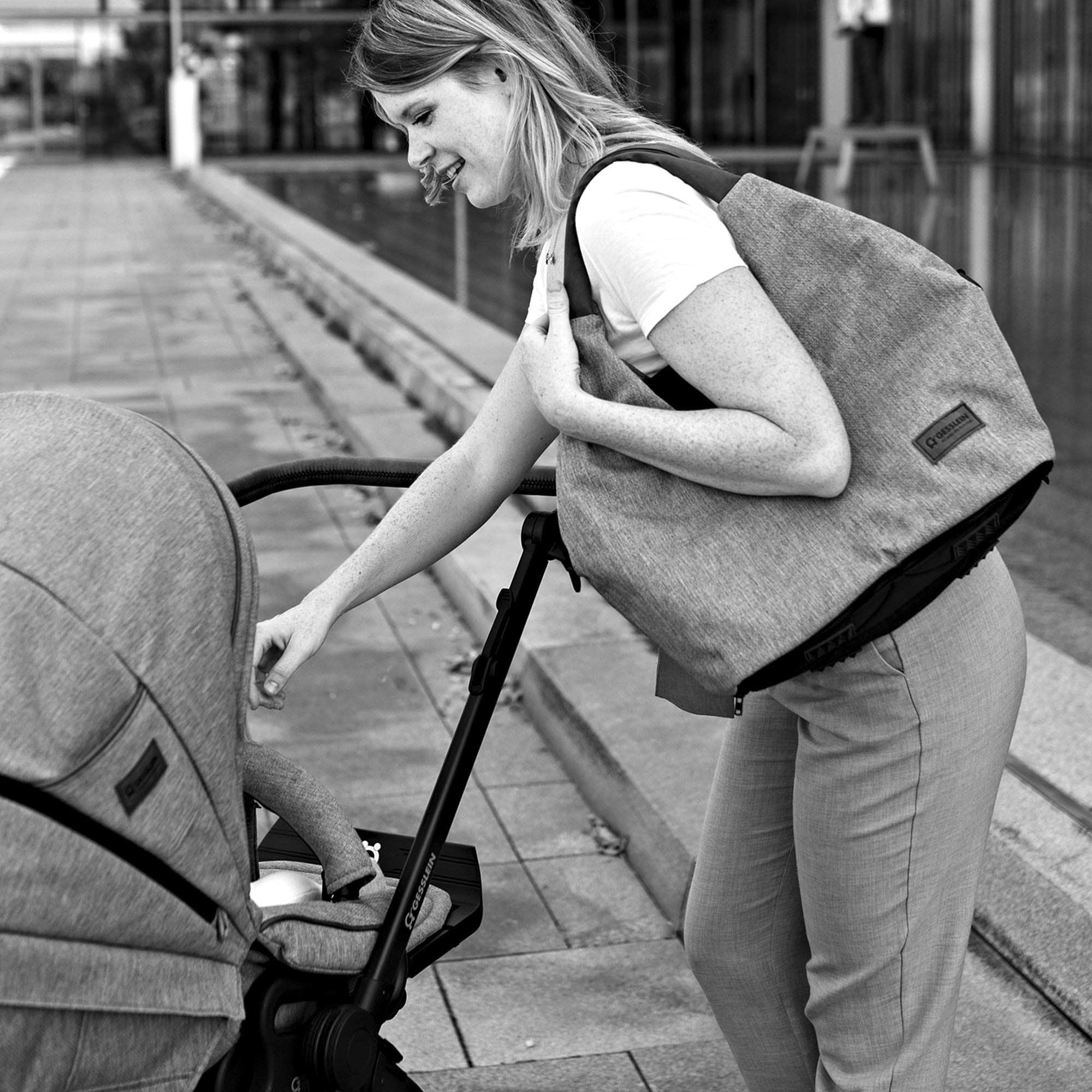 Gesslein Wickeltasche »N°5, anthrazit/tabak«, mit Wickelauflage und Flaschenhalter, Made in Germany
