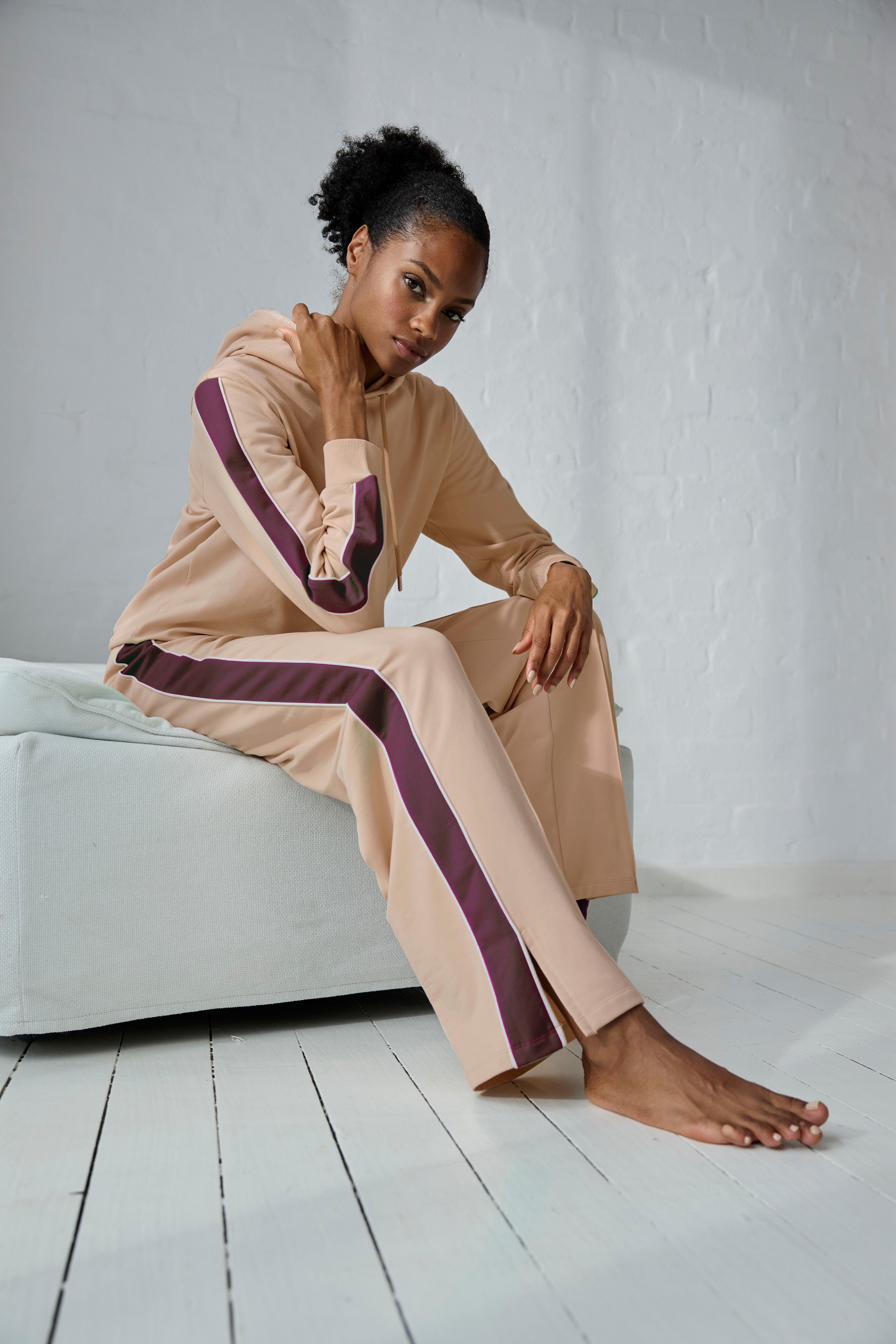 s.Oliver Sweathose  Loumngehose mit Kontraststreifen und Pipings, Loungewear