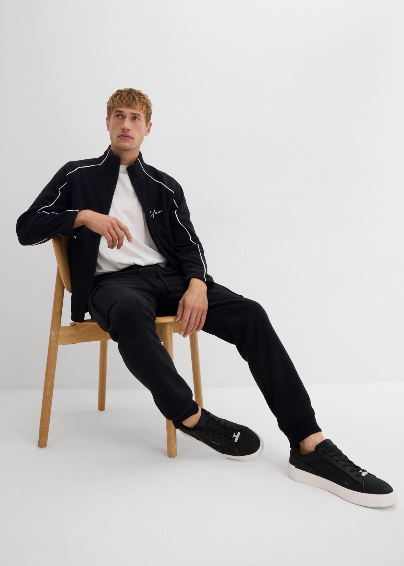 bonprix Cargohose  angenehme, weiche Qualität, Regular Fit, im Casual-Stil, aus Polyester