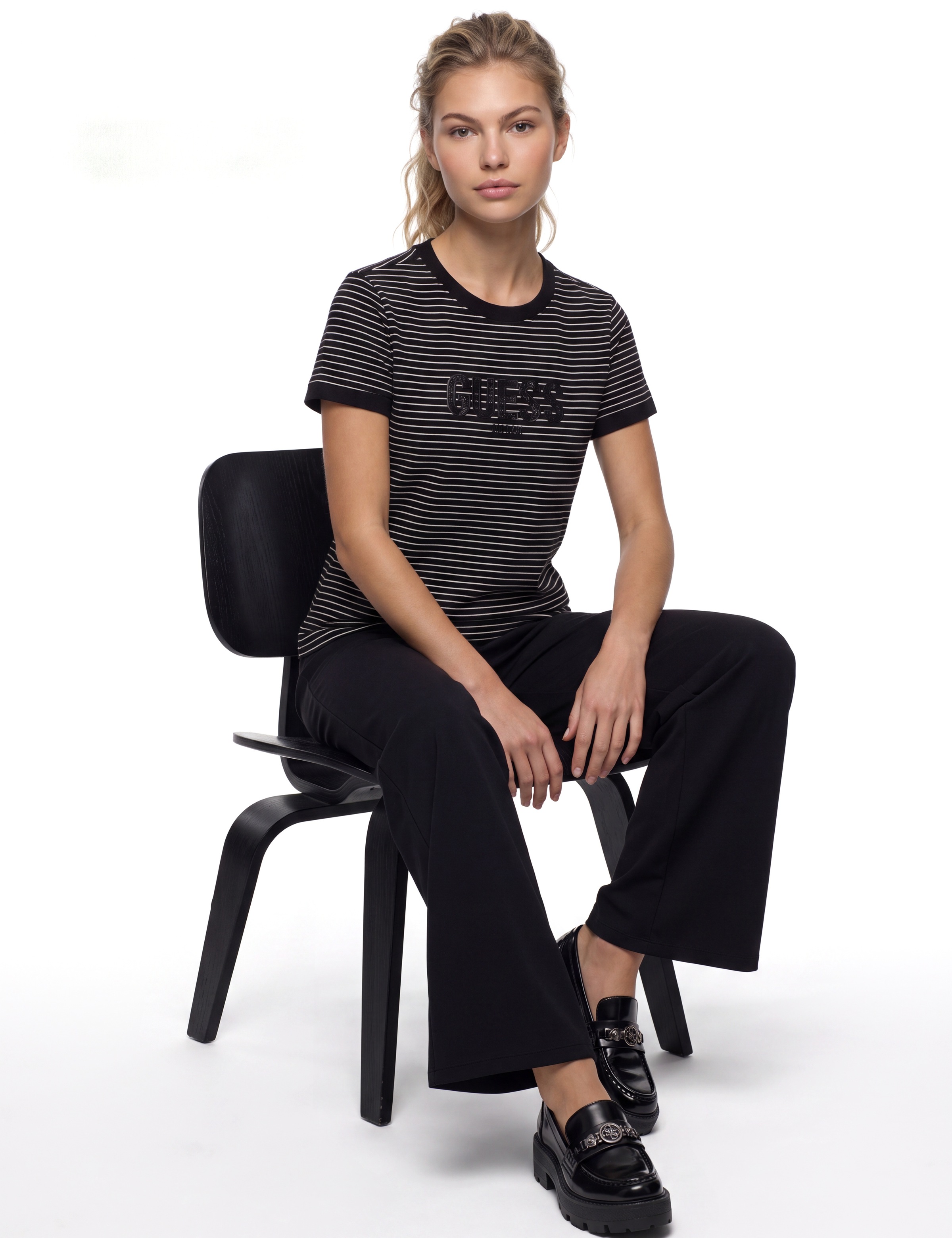 Guess T-Shirt »CN GUMMY LACE LOGO STRIPED« Logo mit Spitzenbesatz, Slim Fit