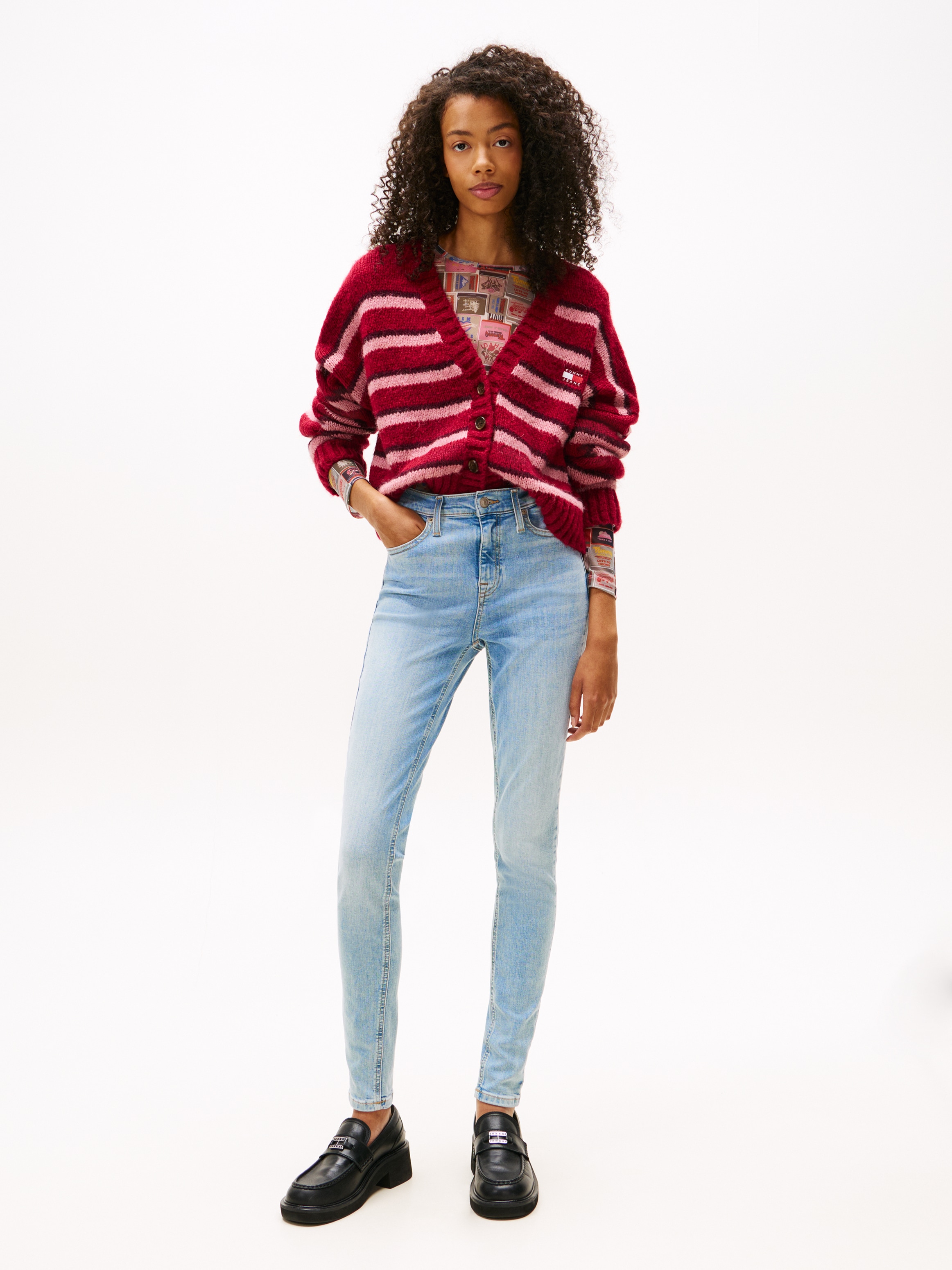 Tommy Jeans Skinny-fit-Jeans »NORA MR SKNY«, mit Waschung, mit Logo-Badge