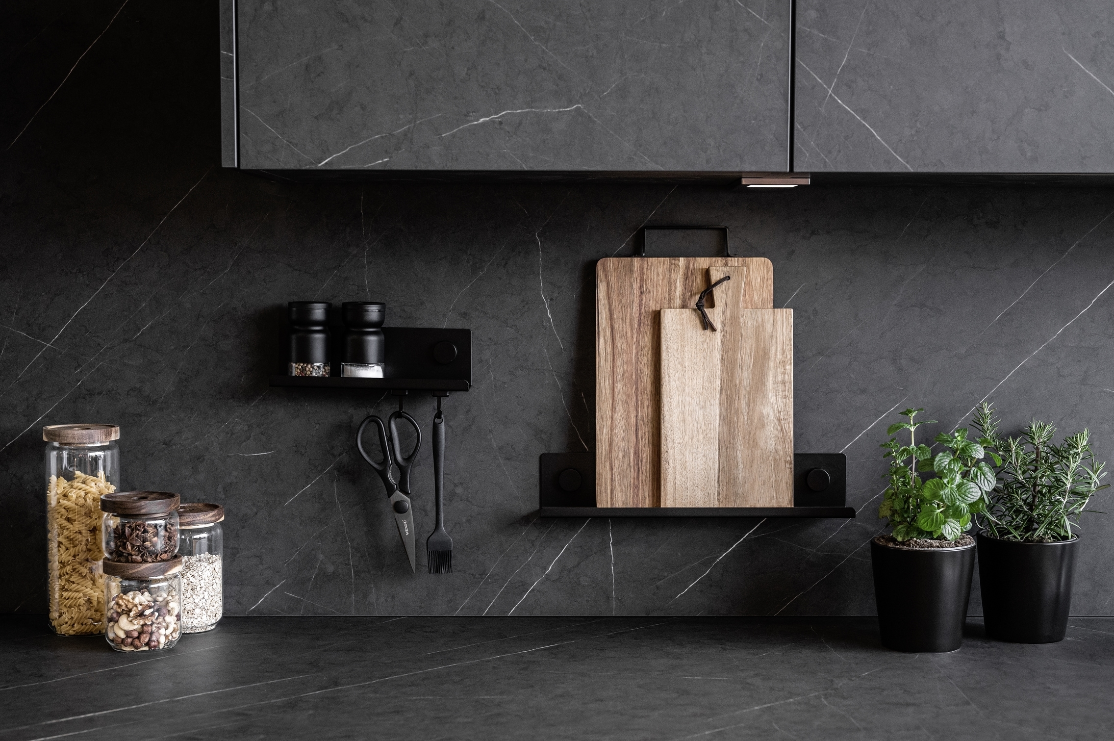 WENKO Gewürzregal »Modell Jet S«, Küchenregal für die Wand, Industrial Style, pulverbeschichtetes Metall