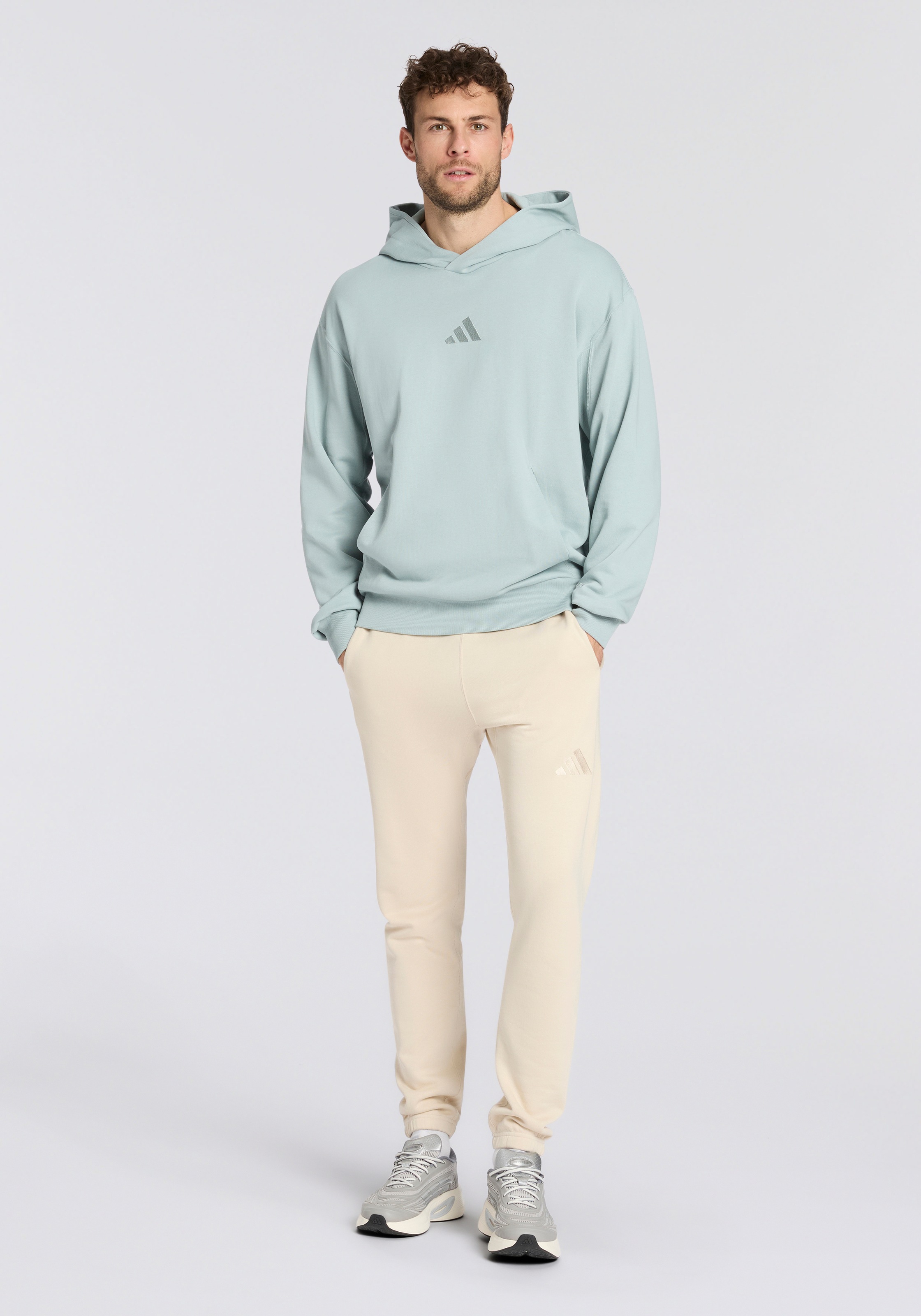 adidas Sportswear Kapuzensweatshirt »M A SZN FL HD«, weiches Fleecematerial
