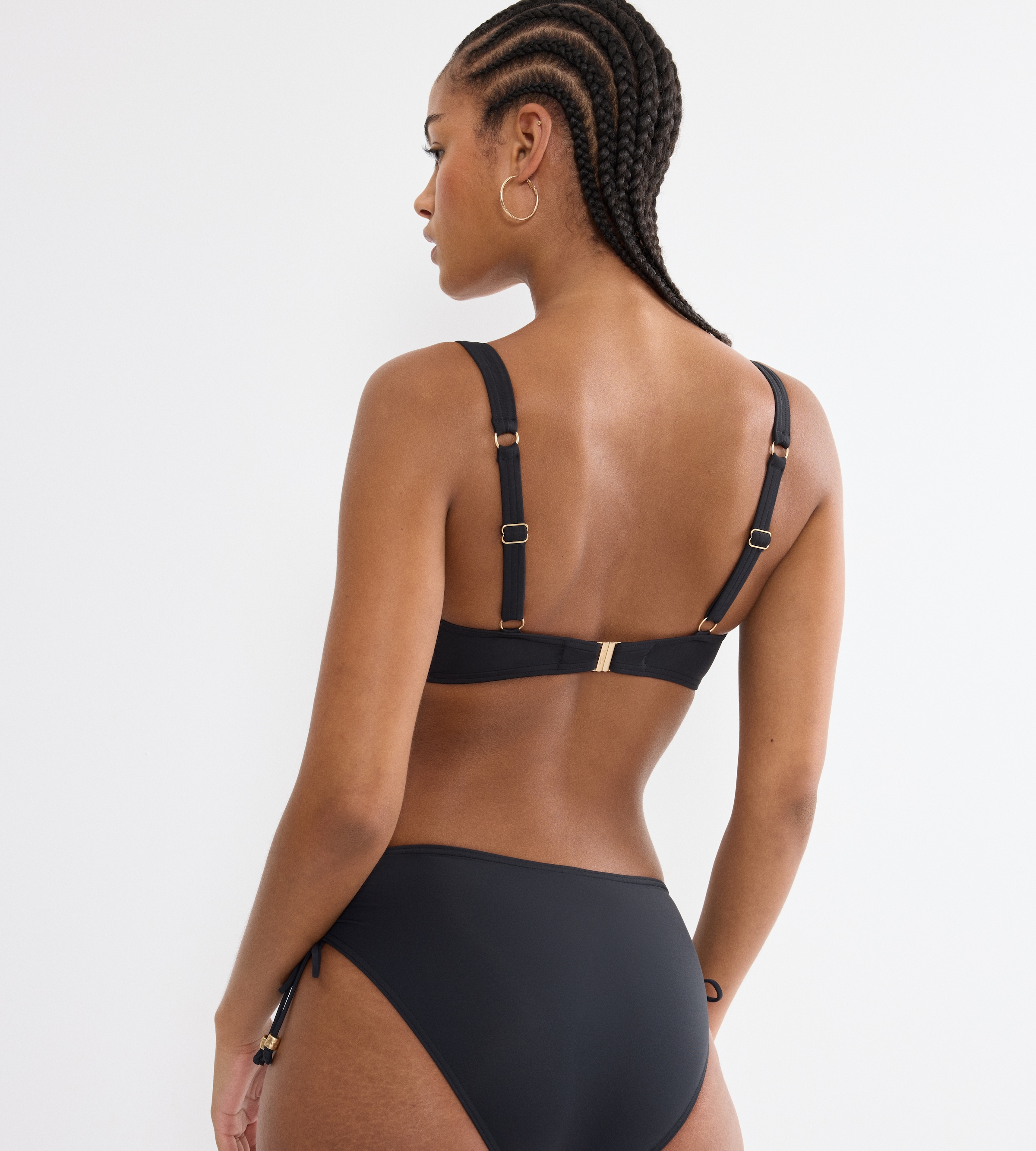 Triumph Bügel-Bikini-Top »Summer Twist W 01« Minimizer - verkleinert die Brust optisch um eine Cup-Größe