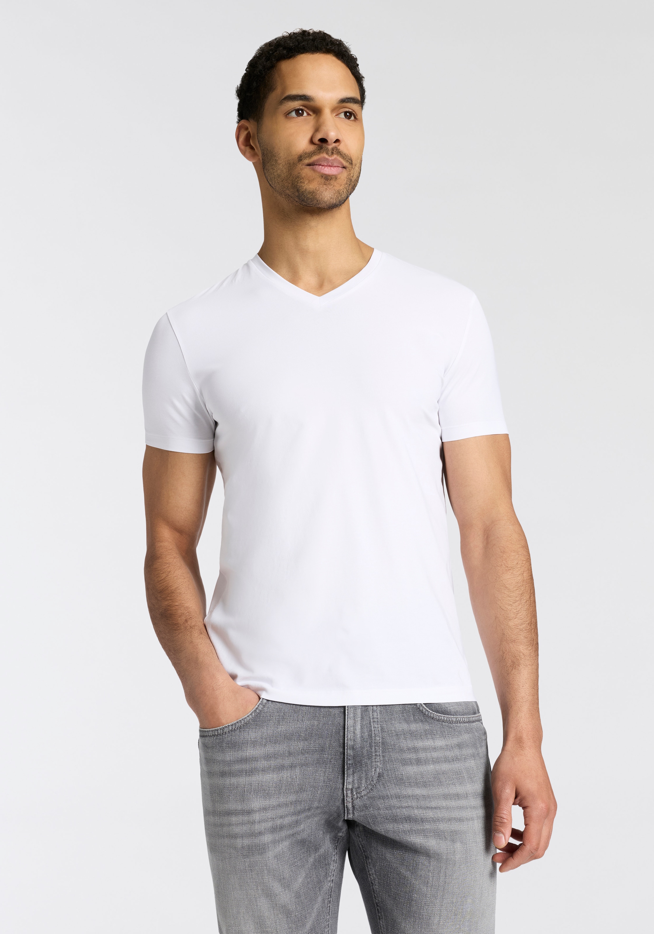 HUGO T-Shirt »HUGO-V« Packung, 2er,  V-Ausschnitt, Slim-Fit, HUGO Logo-Print