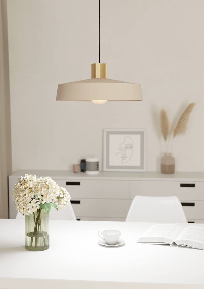 EGLO Hängeleuchte »VALDIOLA Pendellampe, Stahl, IP20, E27, Wohnzimmerlampe, Flurlampe«, 1 flammig, Leuchtmittel E27 | ohne Leuchtmittel, Esszimmerlampe aus Metall in Sandfarben und Messing-Gebürstet, E27